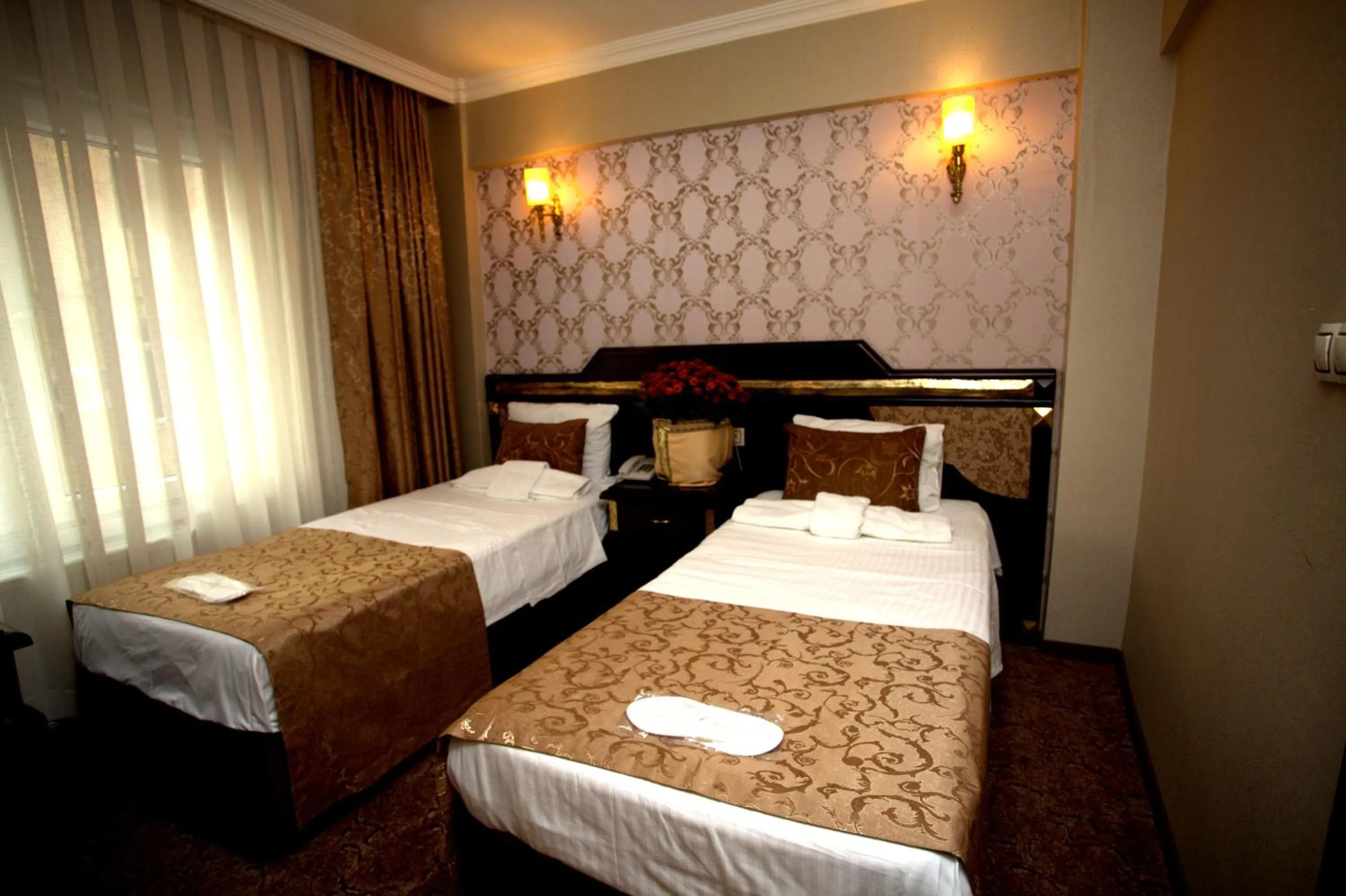 Photo of the whole room, Bed in Sultanahmet Park Hotel