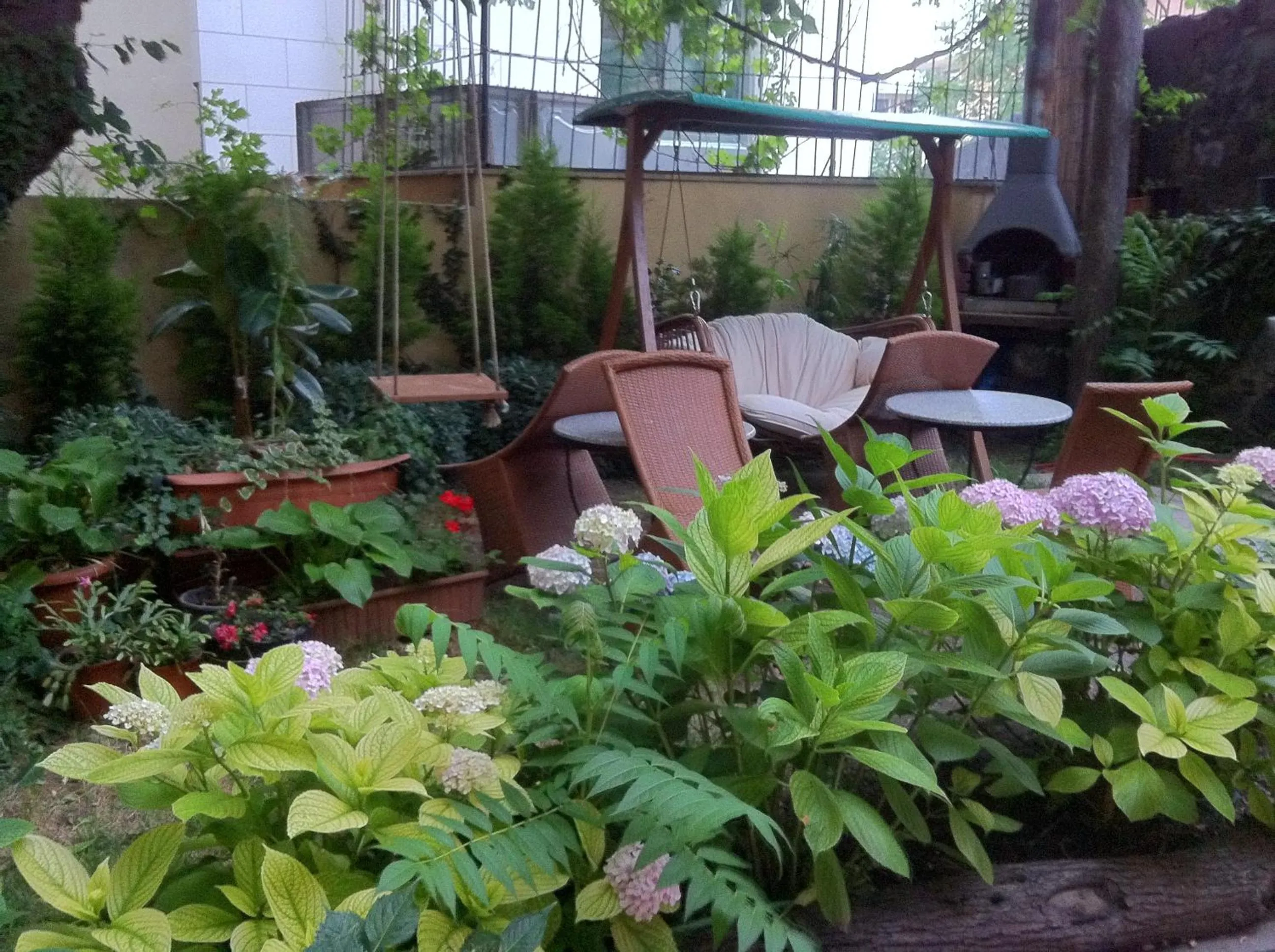 Garden in Sultanahmet Park Hotel