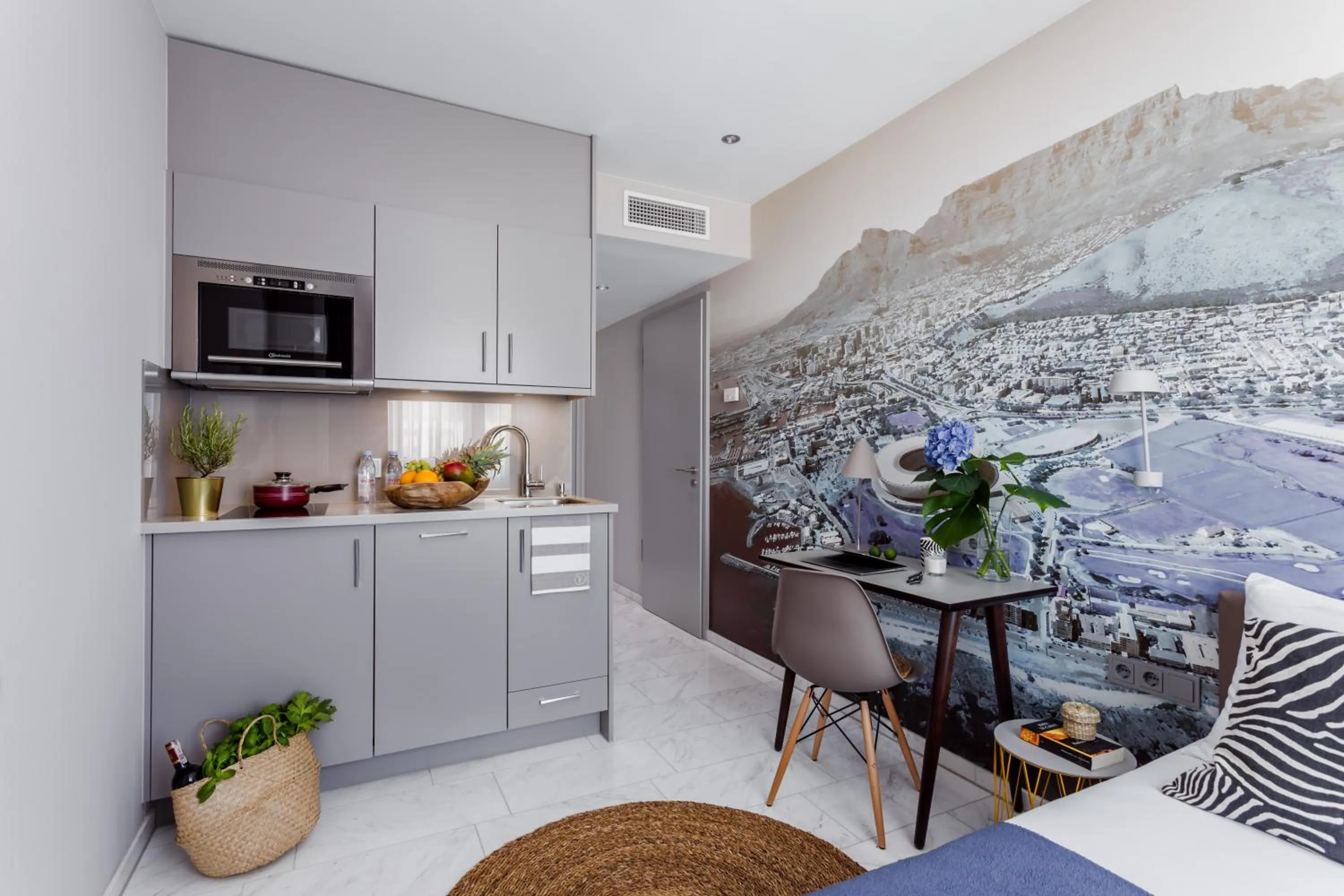 Photo of the whole room in Skyreach BizzStay - Wohnen am Main