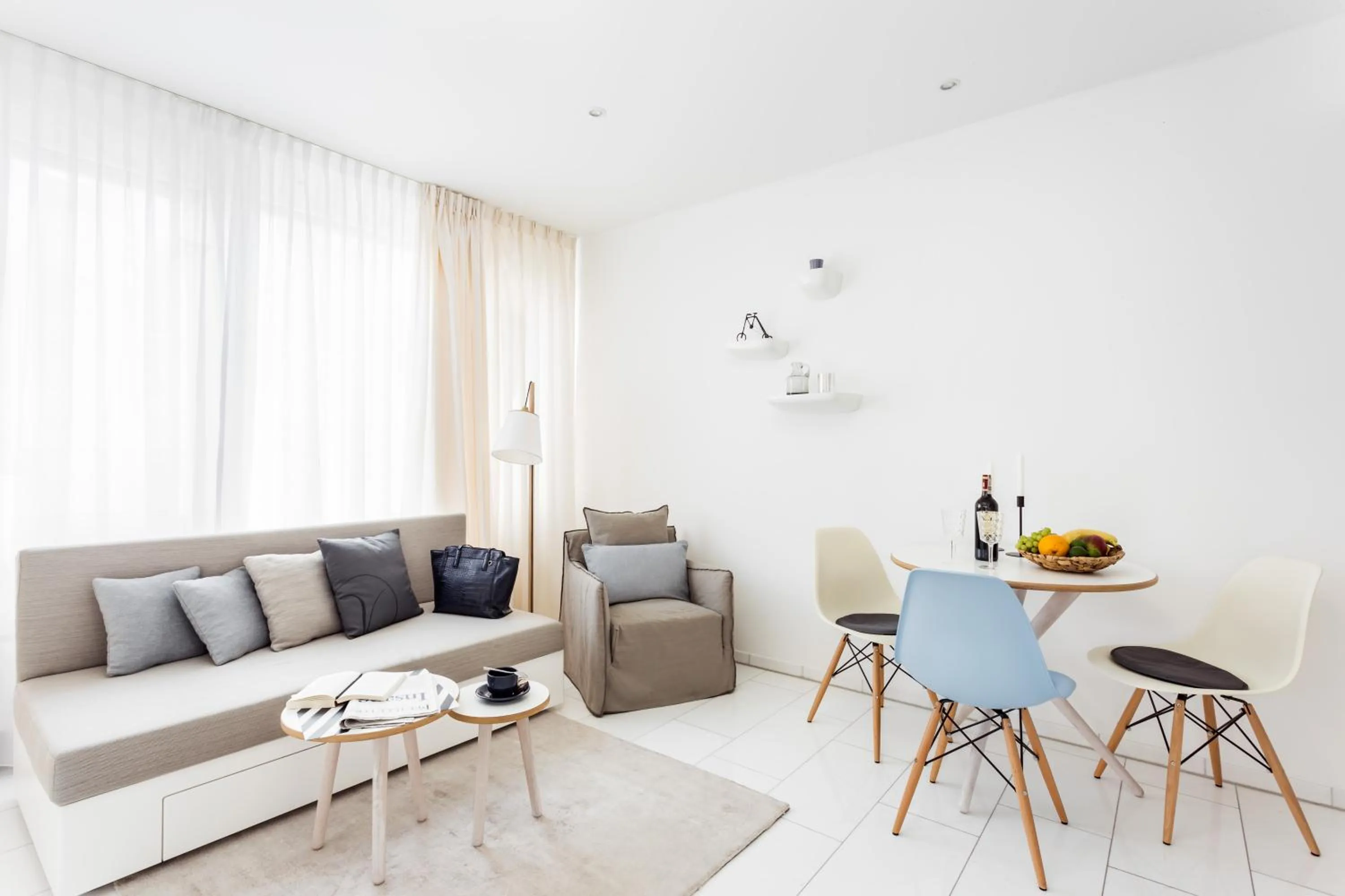 Seating area in Skyreach BizzStay - Wohnen am Main