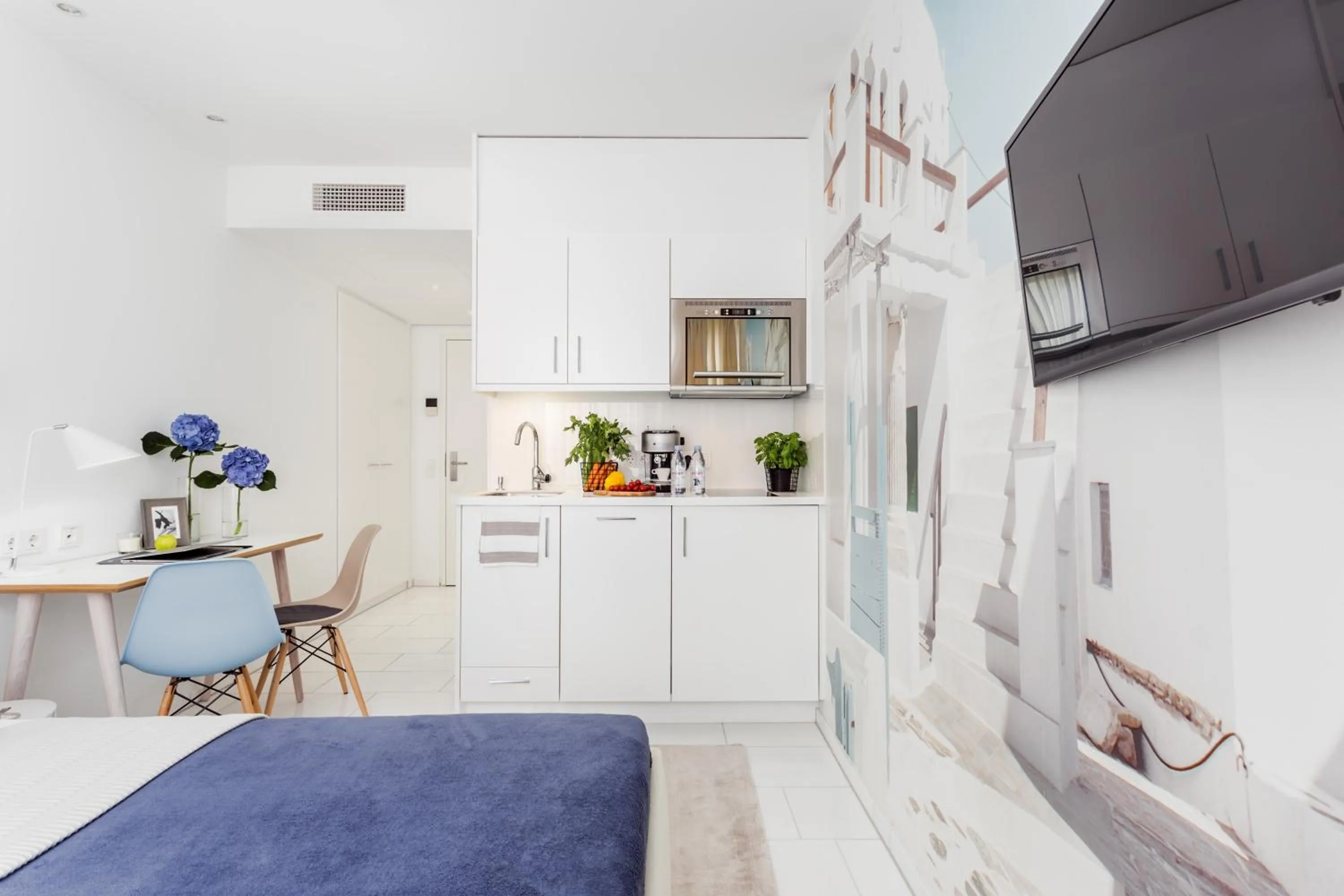 Kitchen or kitchenette in Skyreach BizzStay - Wohnen am Main