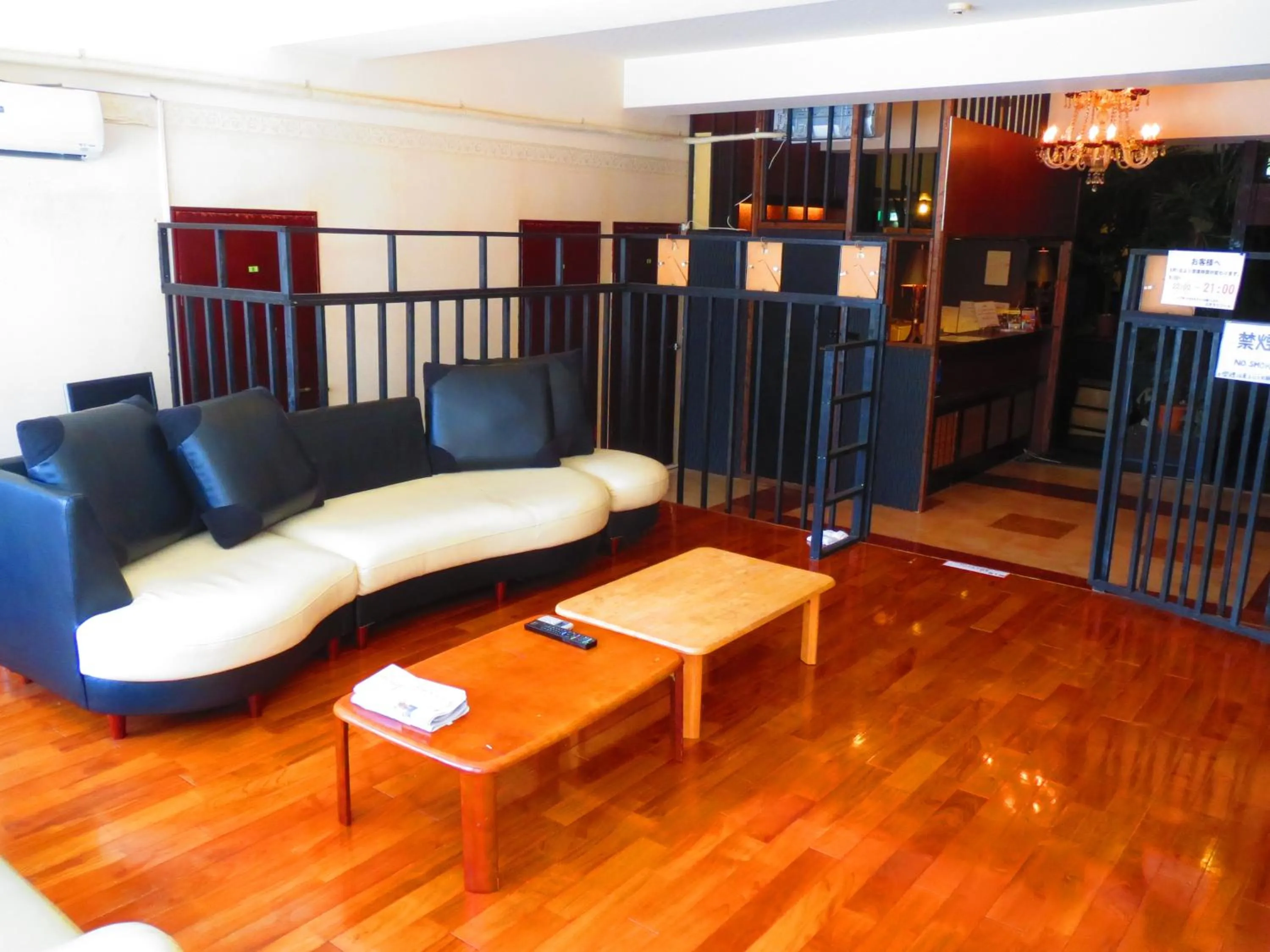 Communal lounge/ TV room in Stella Resort