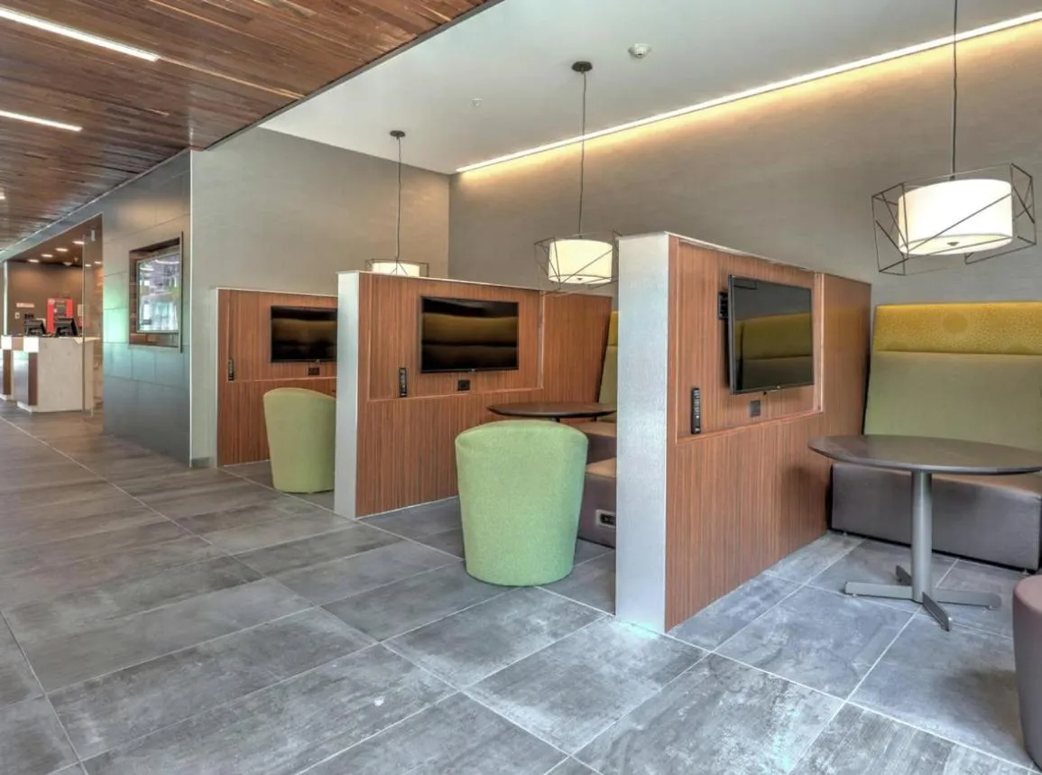 Restaurant/places to eat in Courtyard by Marriott Deptford