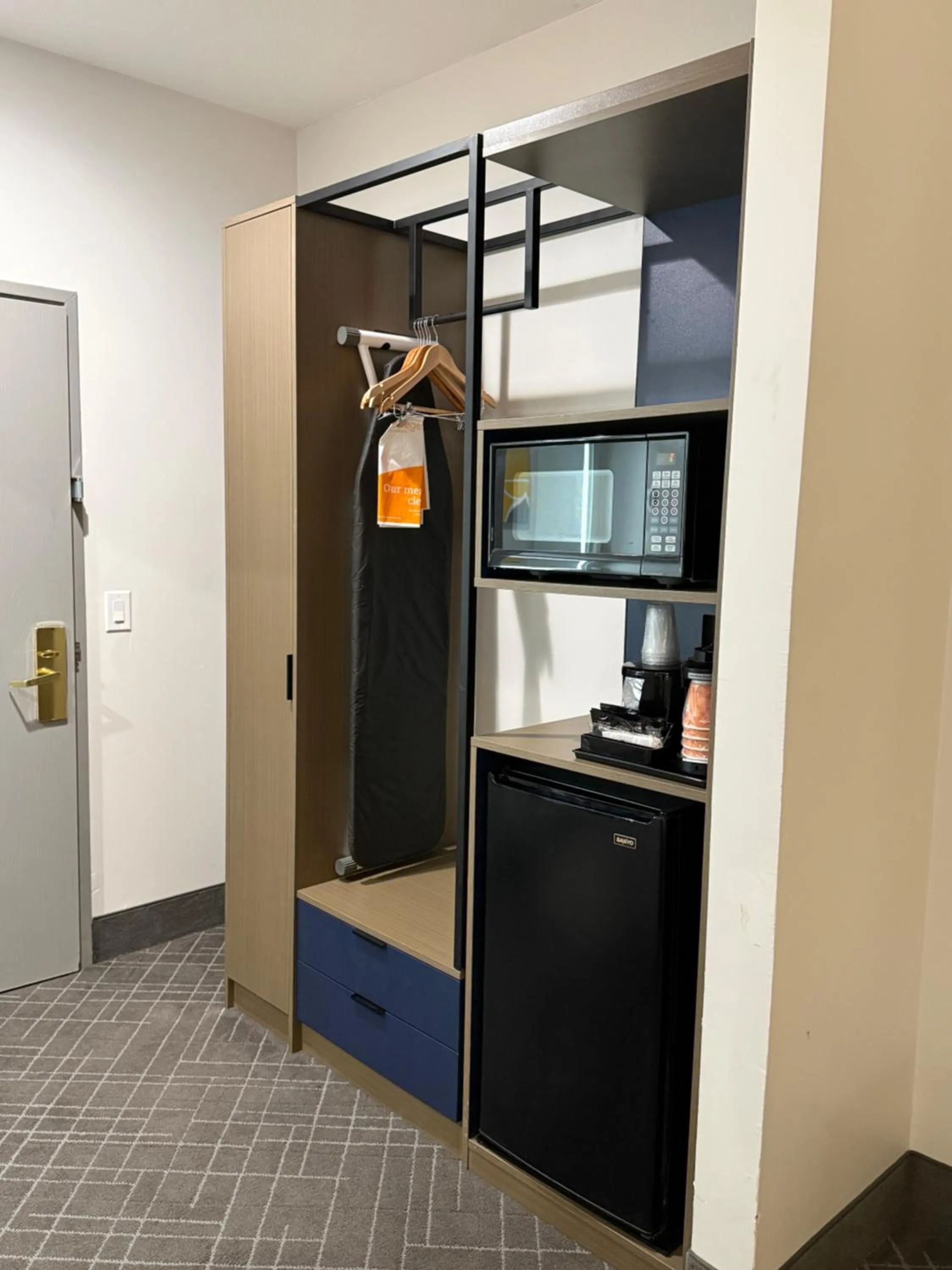 flat iron in Comfort Inn & Suites Love Field-Dallas Market Center