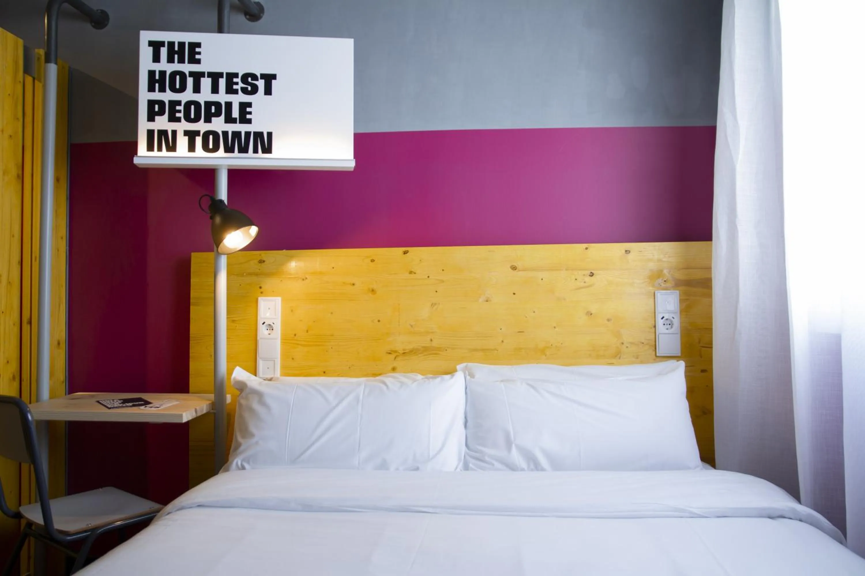 Bed in Youth Hostel Center Valencia