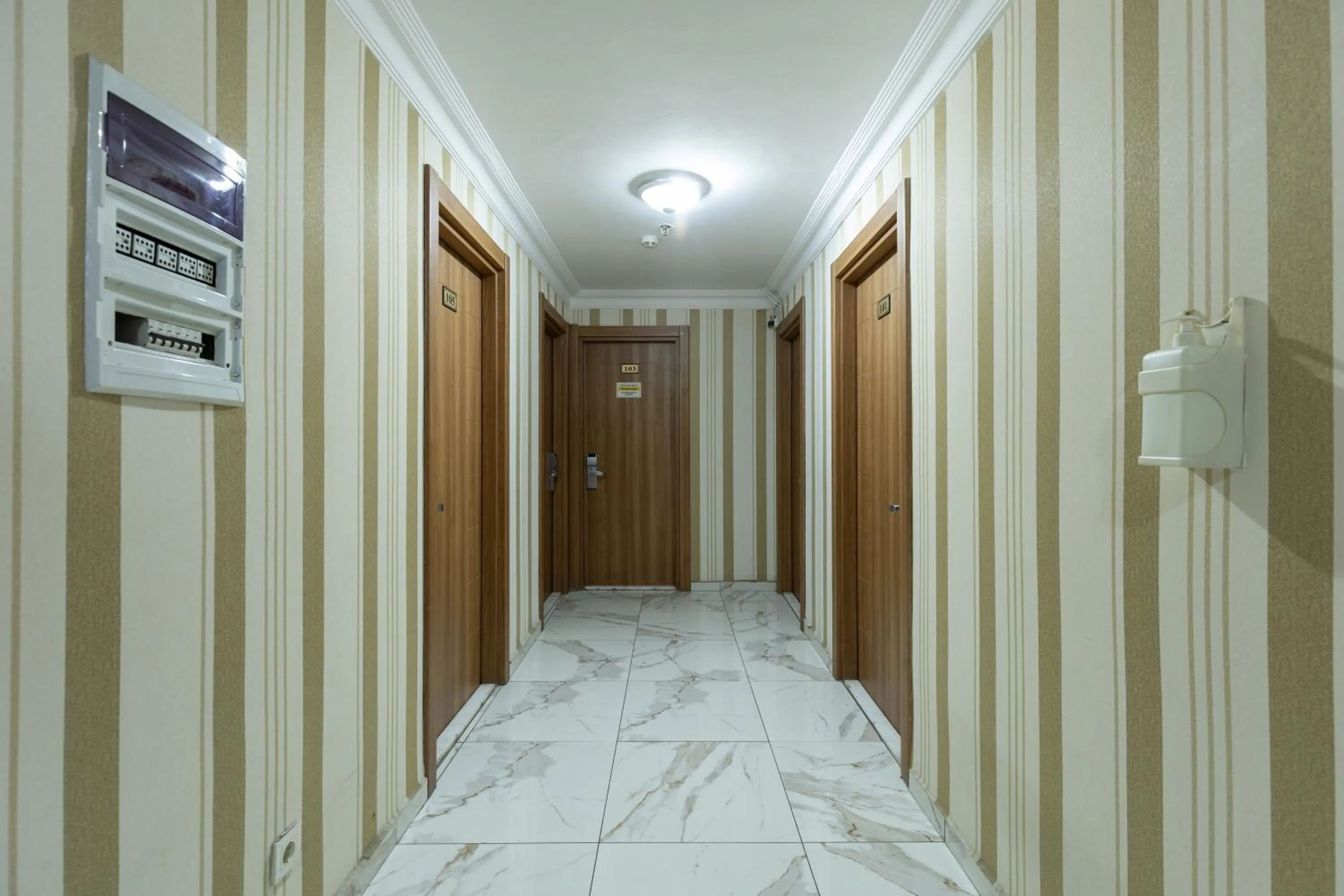 wardrobe in Seher HOTEL