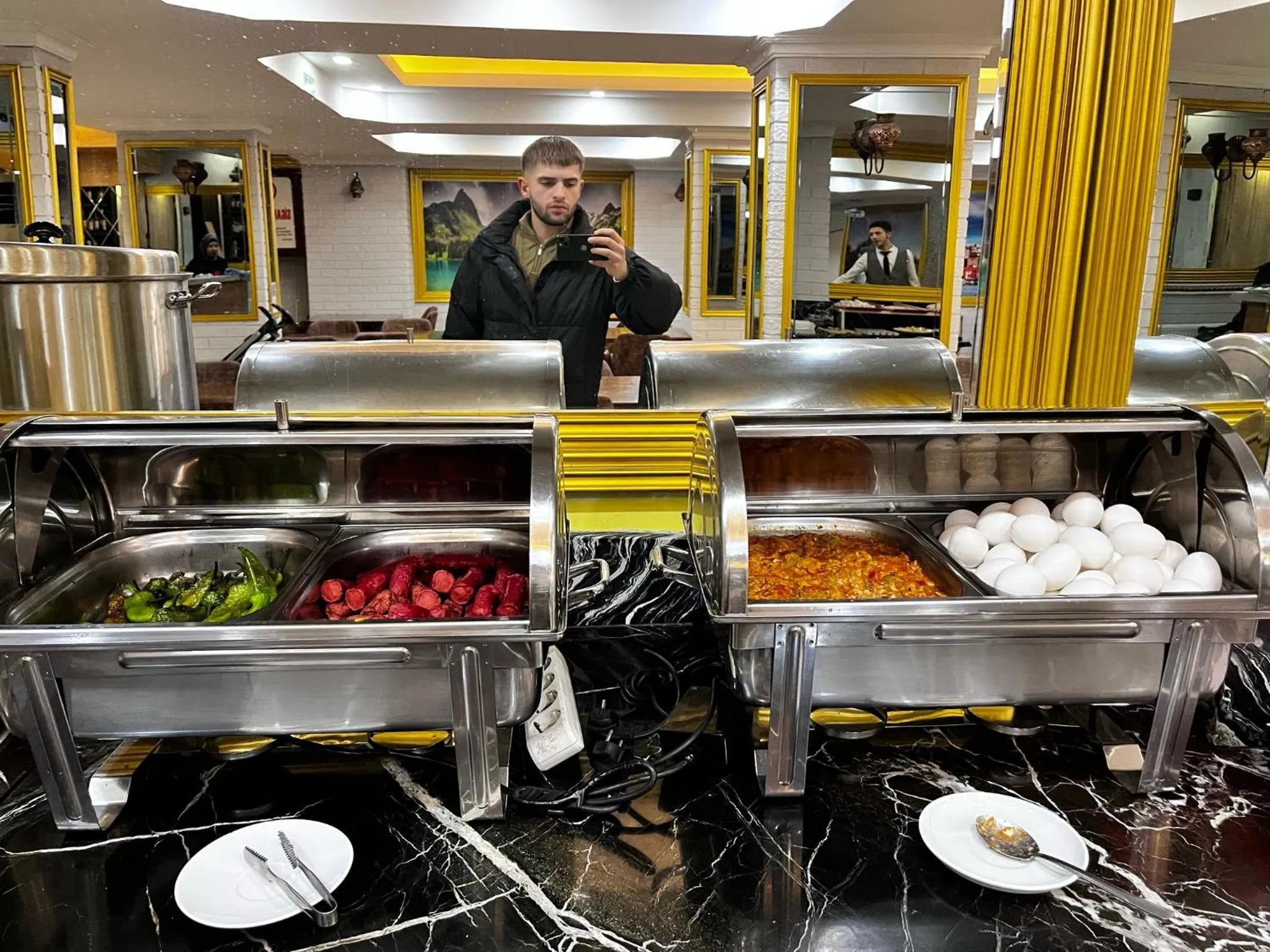 People in Seher HOTEL