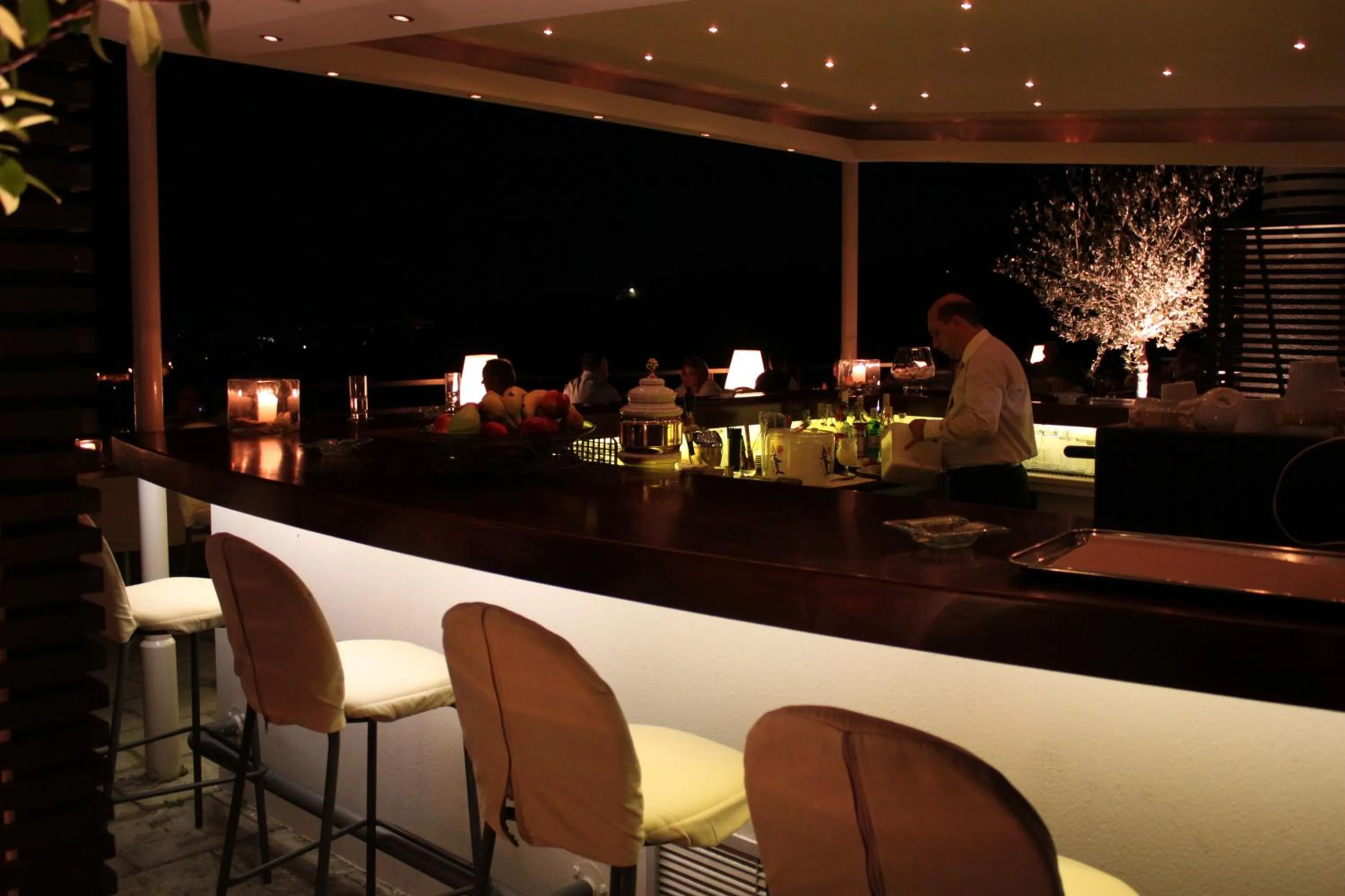 Restaurant/places to eat in Egnatia City Hotel & Spa