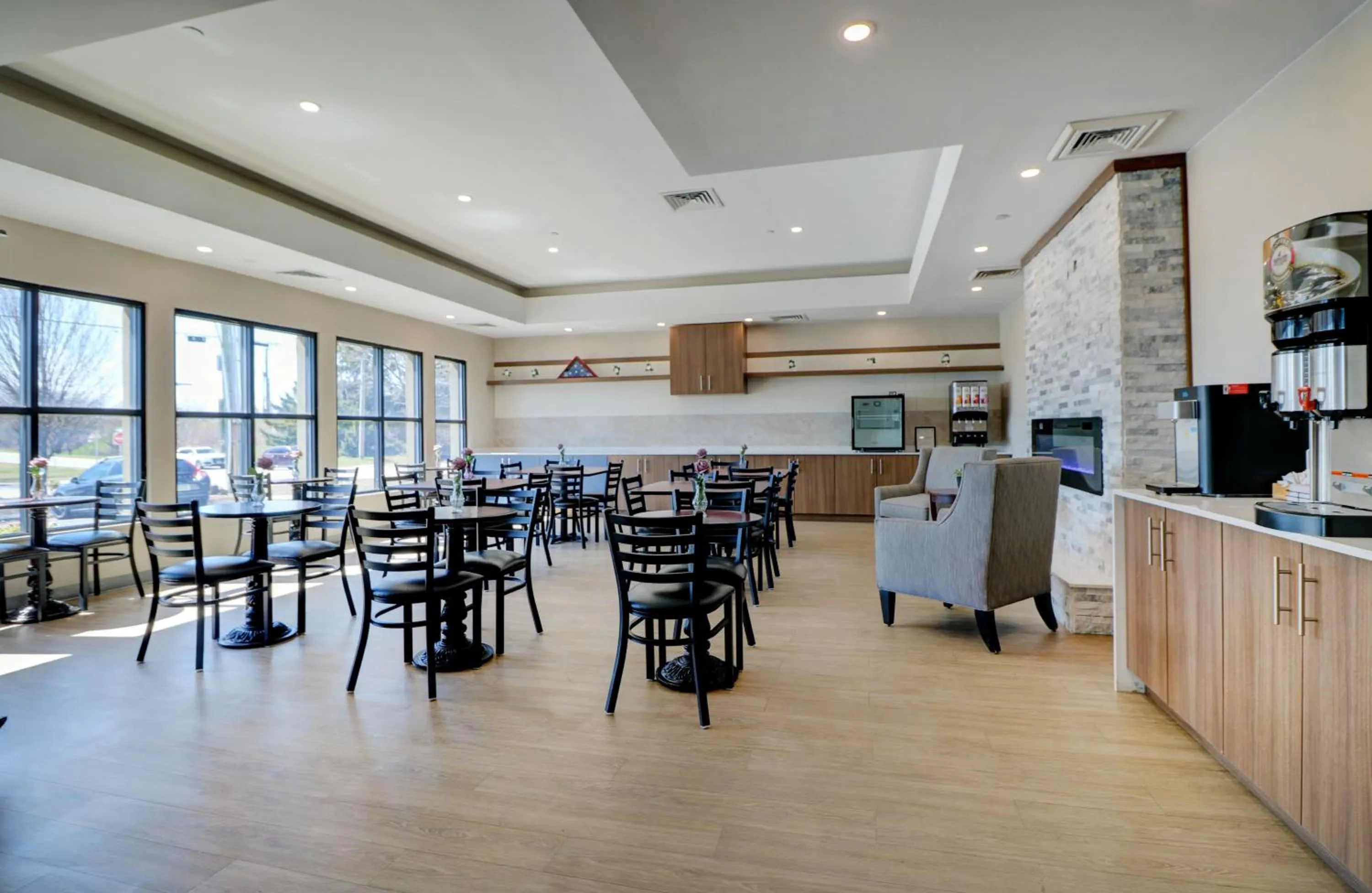 Seating area in Anchorage Inn and Suites