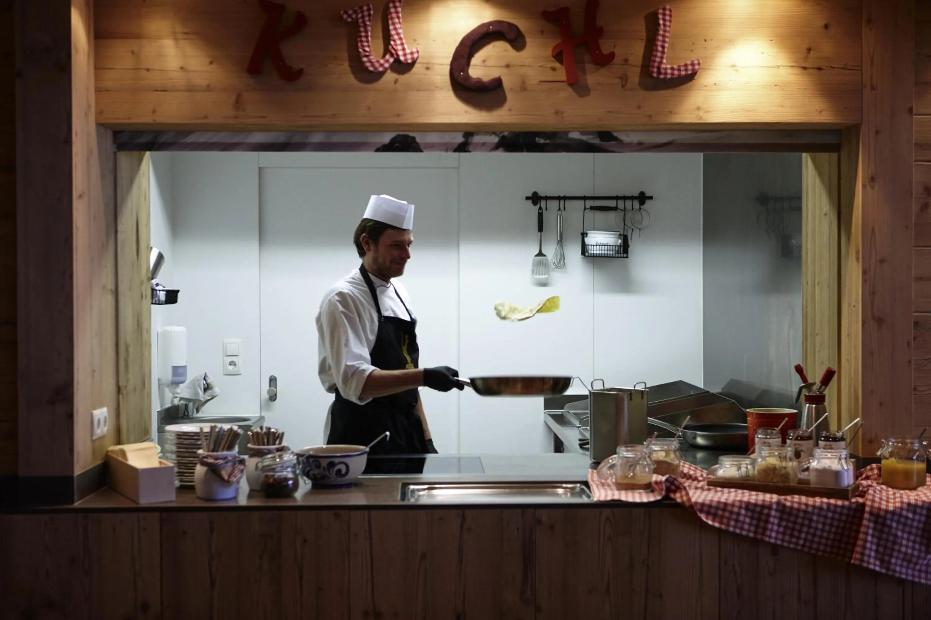 Buffet breakfast in Hotel Alpenfriede