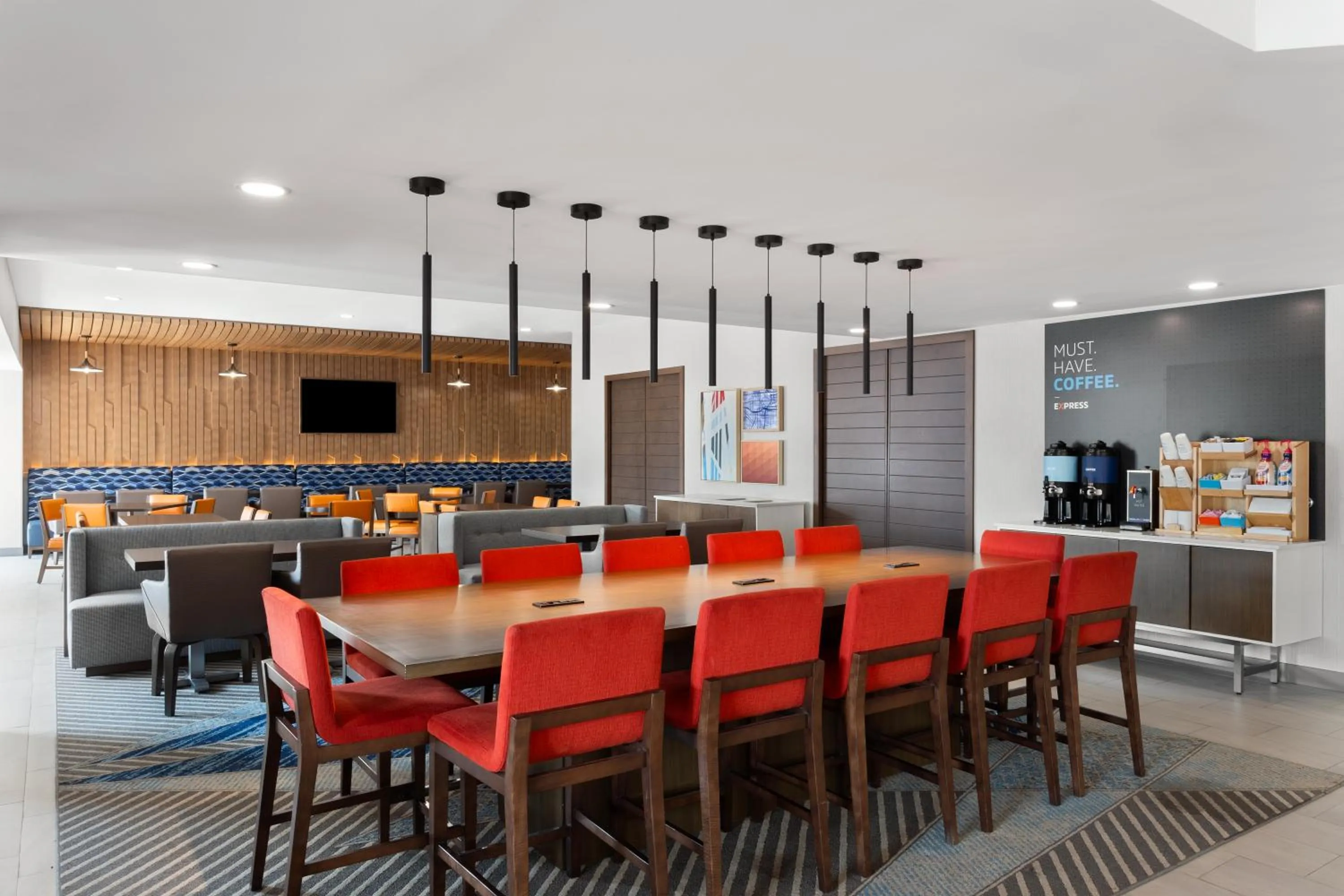 Dining area in Holiday Inn Express Atlanta Airport - North by IHG