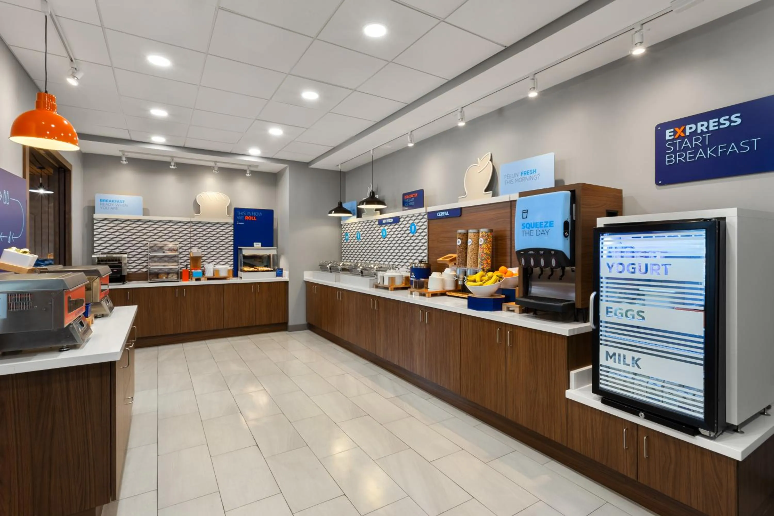 Buffet breakfast in Holiday Inn Express Atlanta Airport - North by IHG