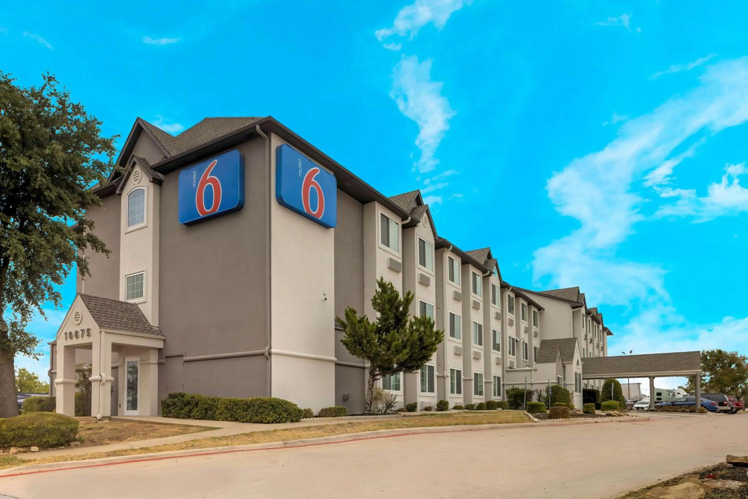 Property building in Motel 6-Fort Worth, TX - Burleson