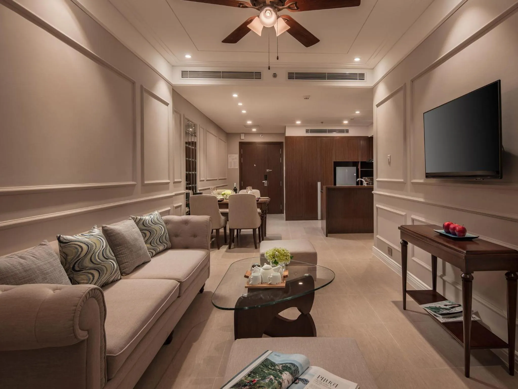 TV and multimedia in Altara Suites Da Nang by AHG