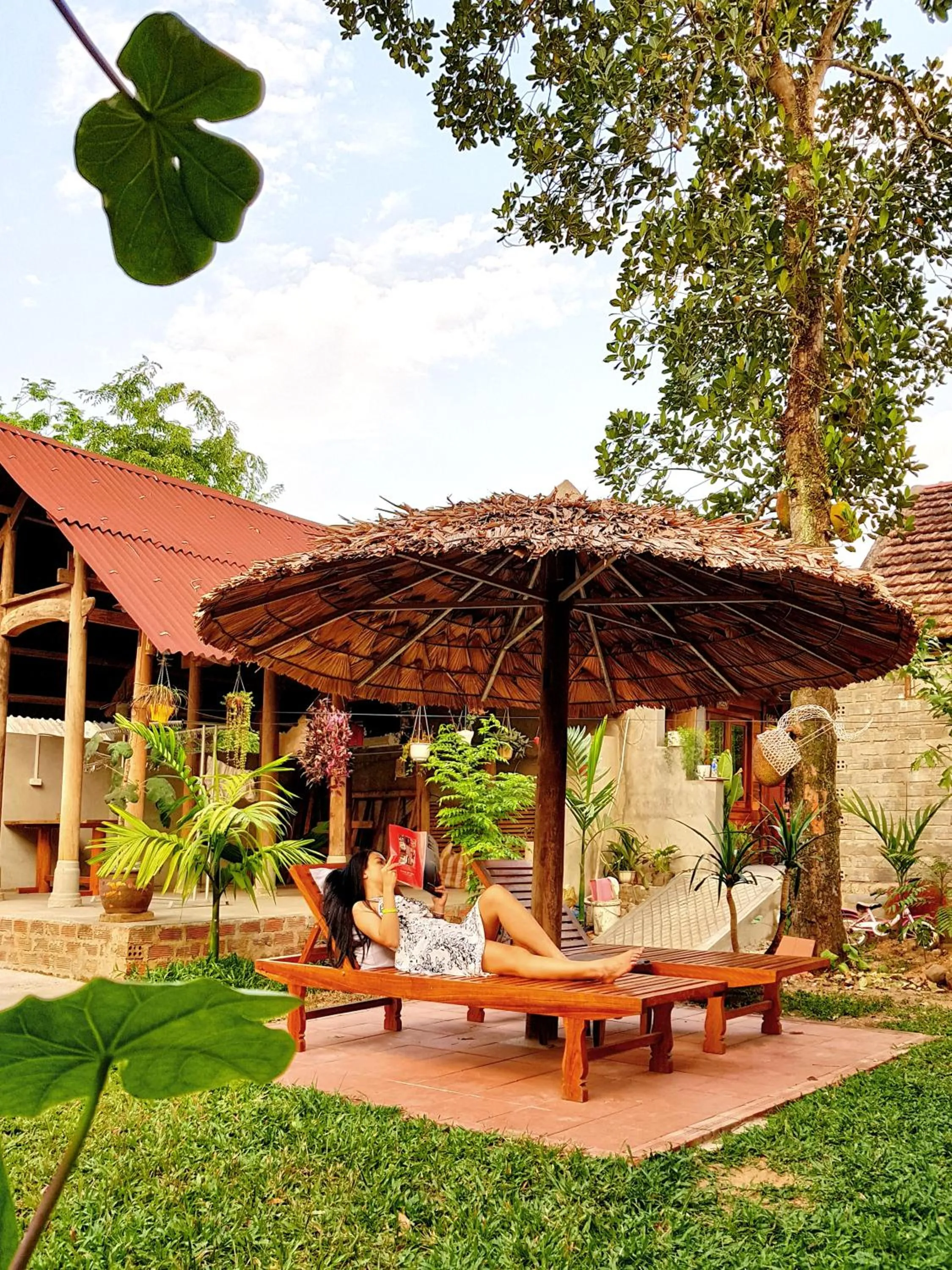 Property building in Highway 20 Homestay