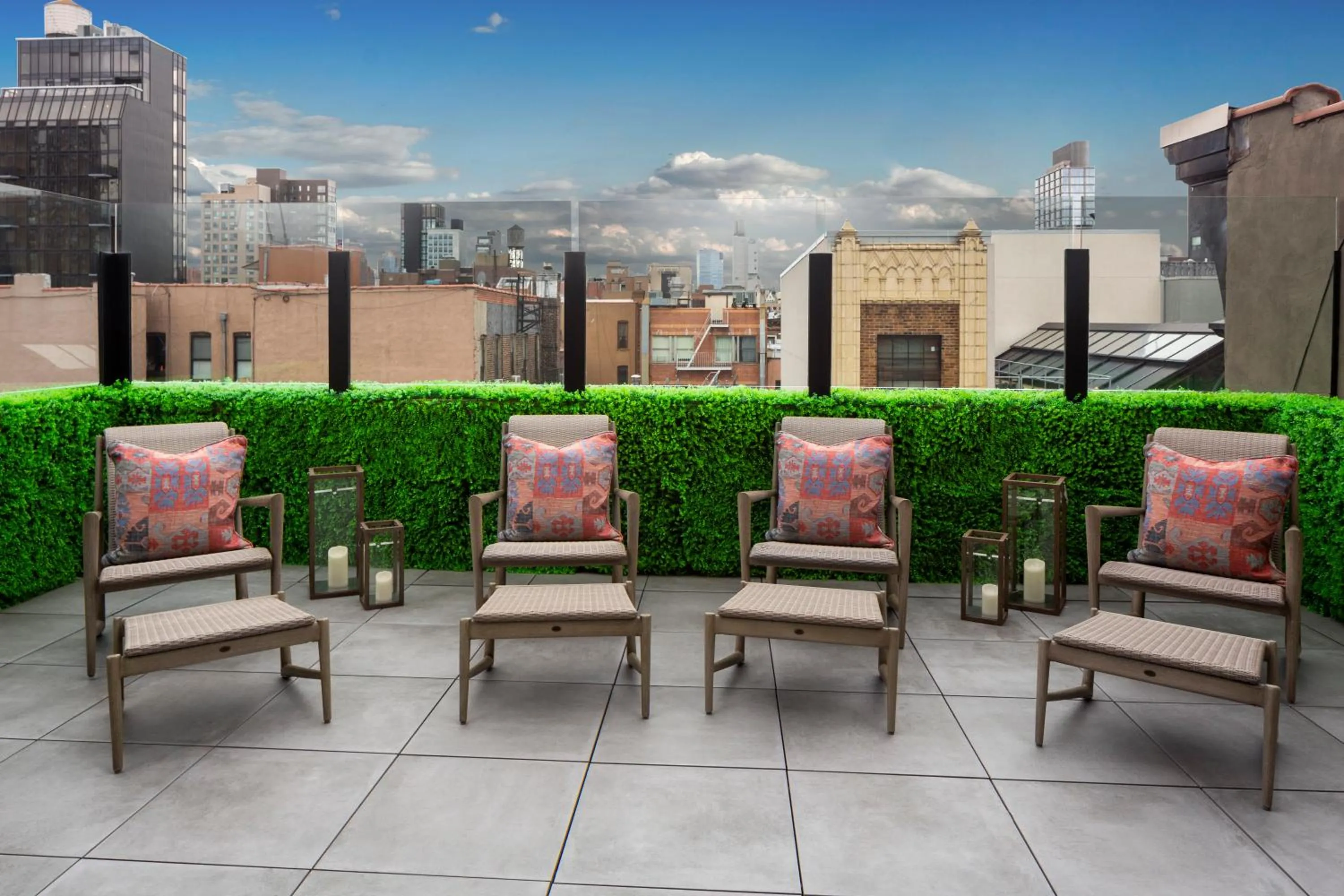 Patio in Redford Hotel