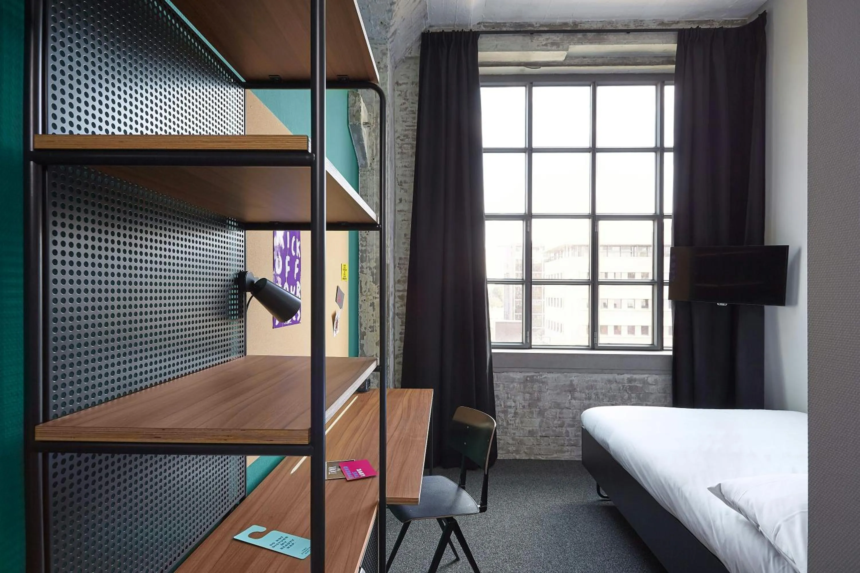 Spa and wellness centre/facilities, Bed in The Social Hub Maastricht