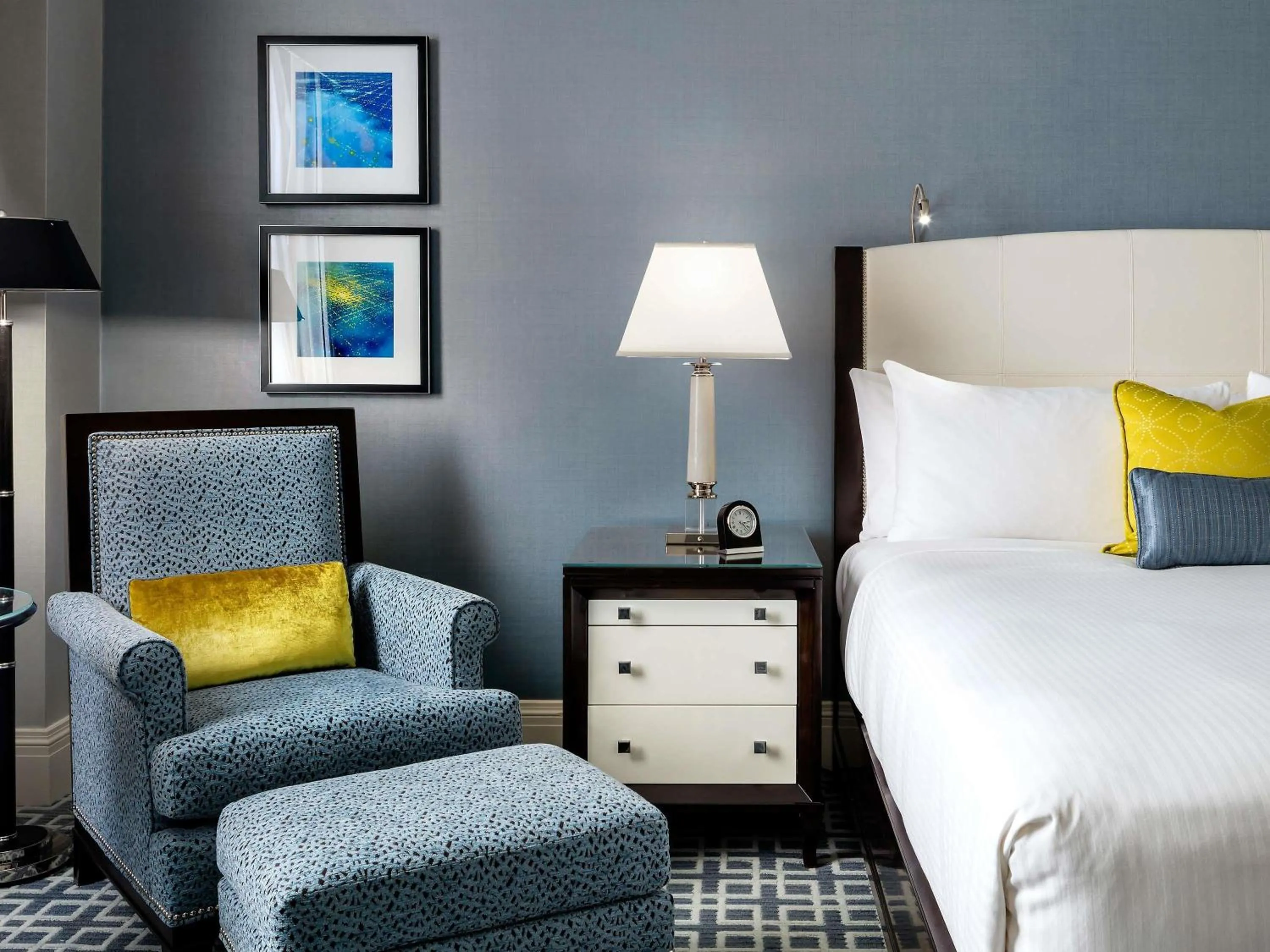 Bedroom, Bed in Fairmont Royal York Hotel