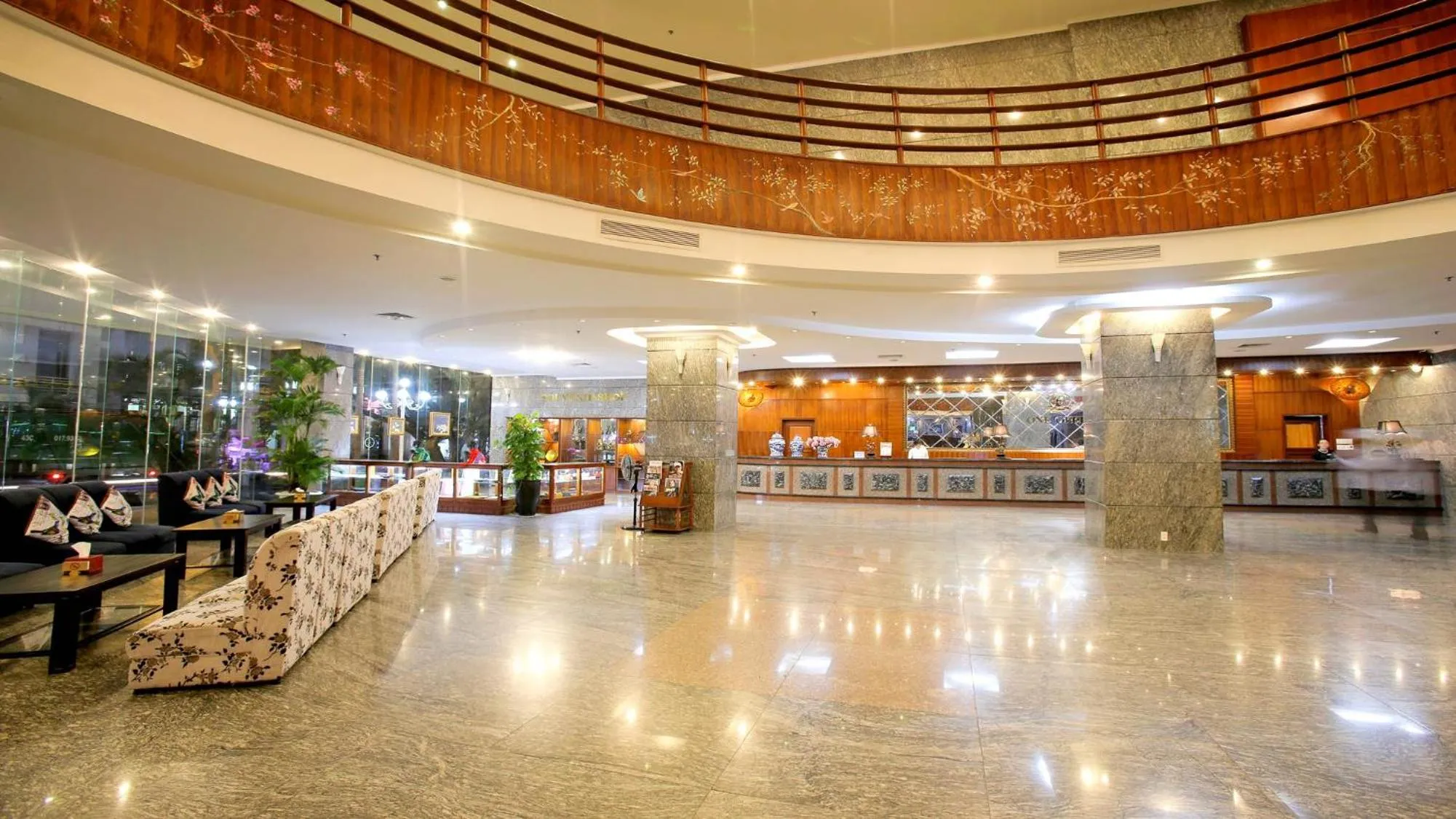 Lobby or reception in Muong Thanh Luxury Song Han Hotel
