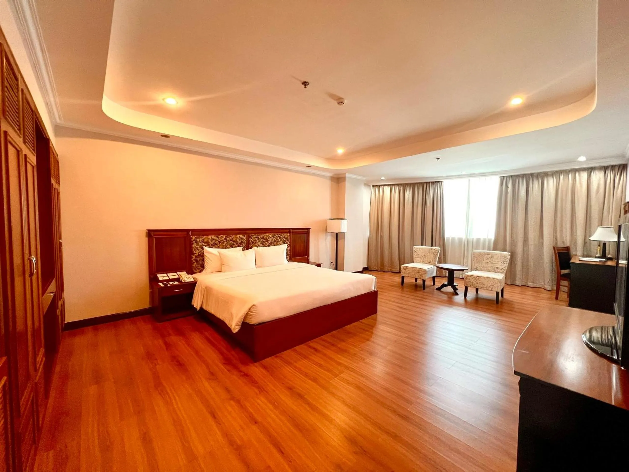 Bed in Muong Thanh Luxury Song Han Hotel
