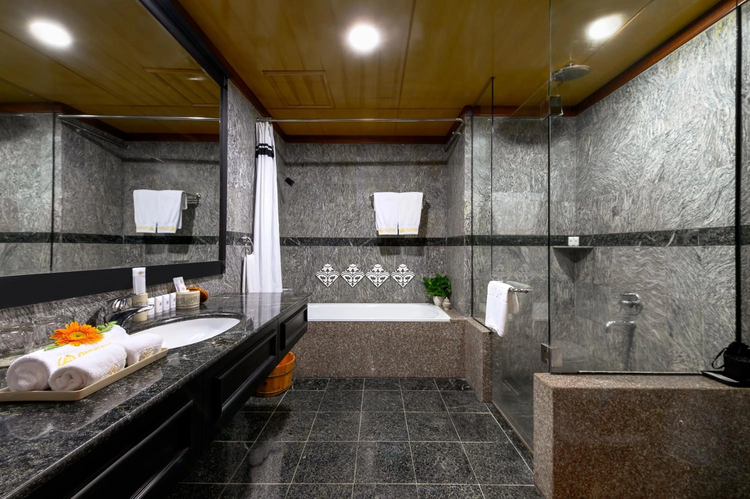 Shower in Muong Thanh Luxury Song Han Hotel