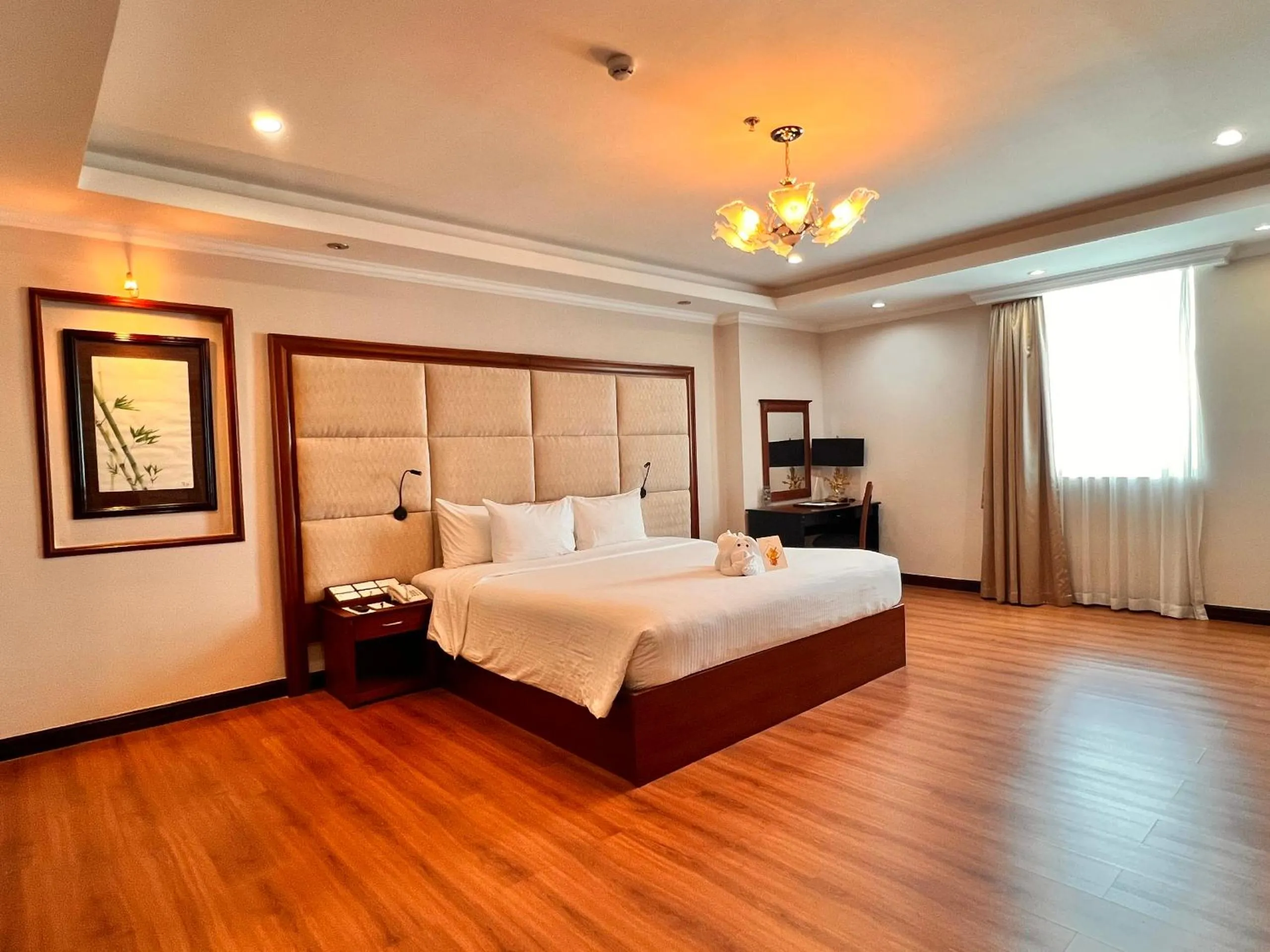 Bed in Muong Thanh Luxury Song Han Hotel