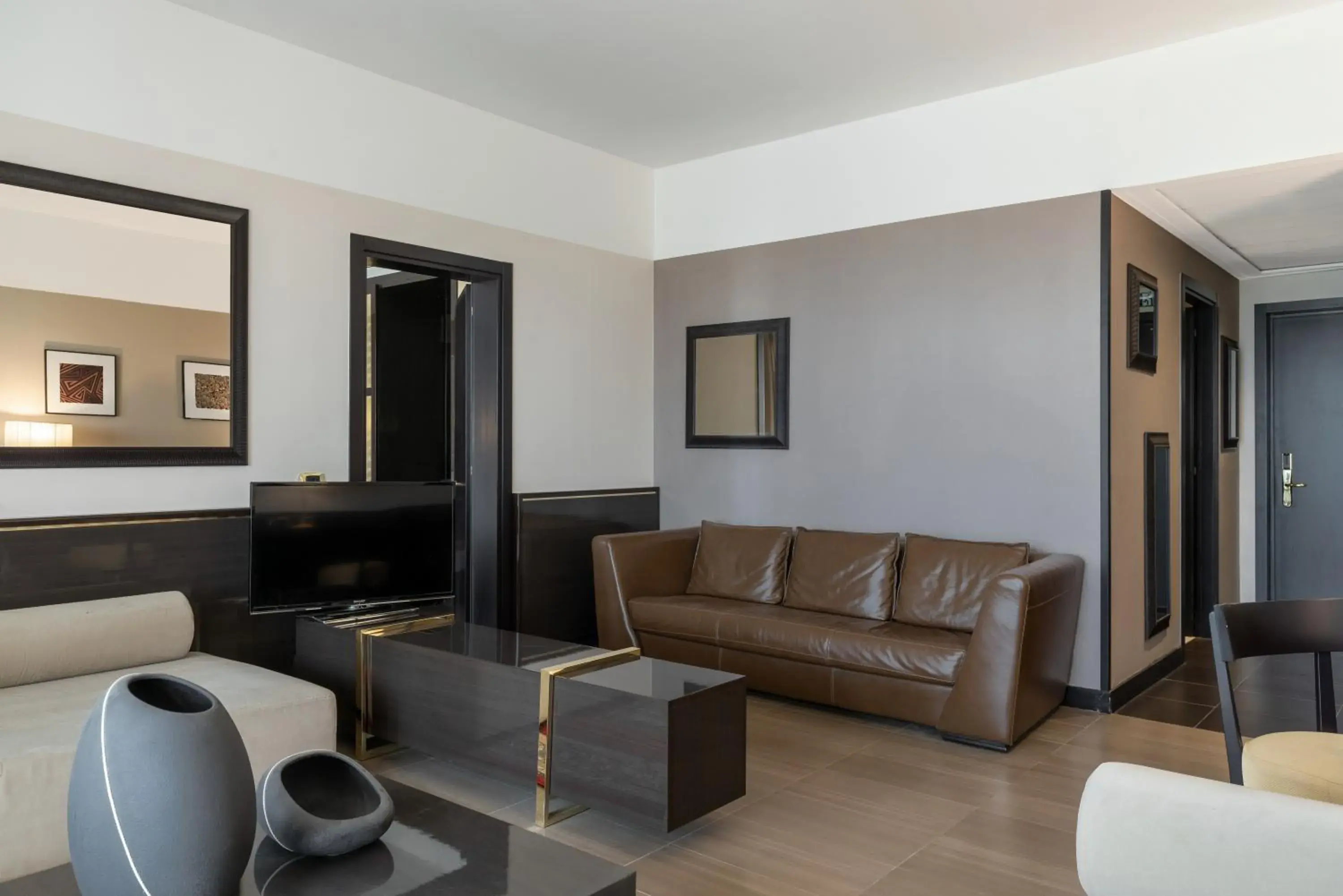 Suite with Terrace and Pool View in Radisson Blu Hotel N'Djamena Suite with Terrace and Pool View in Radisson Blu Hotel N'Djamena