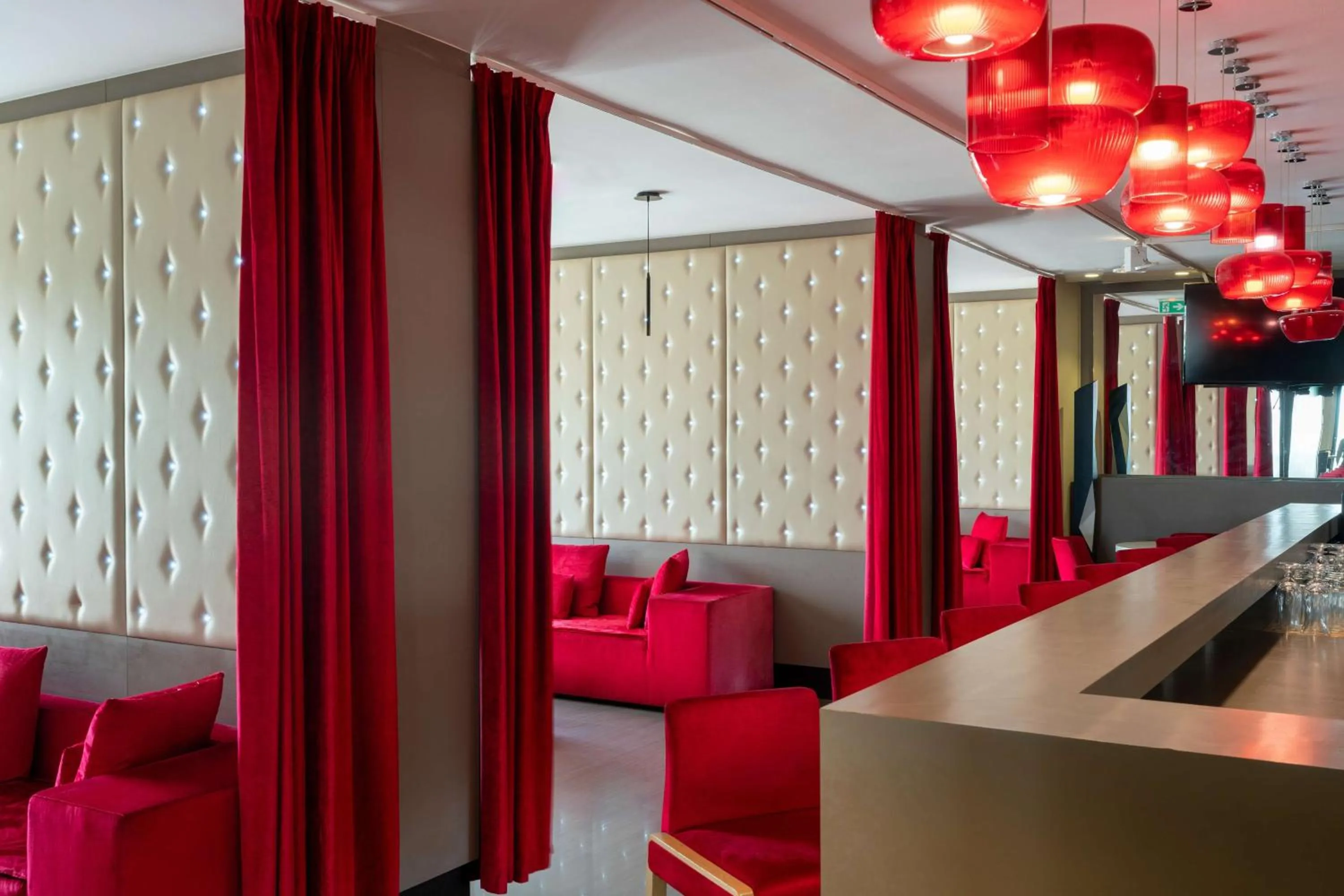 Restaurant/places to eat in Radisson Blu Hotel N'Djamena