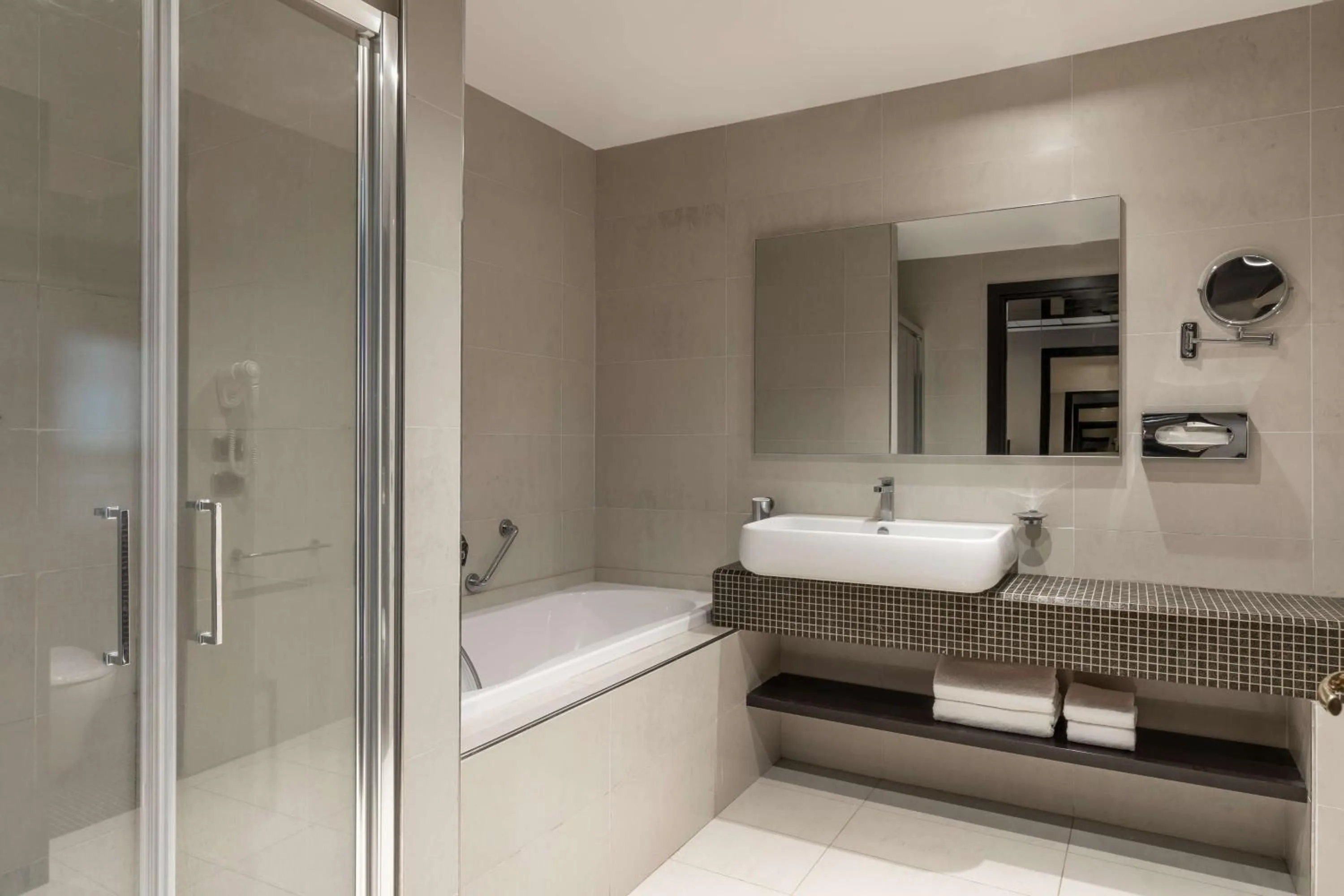 Shower in Radisson Blu Hotel N'Djamena