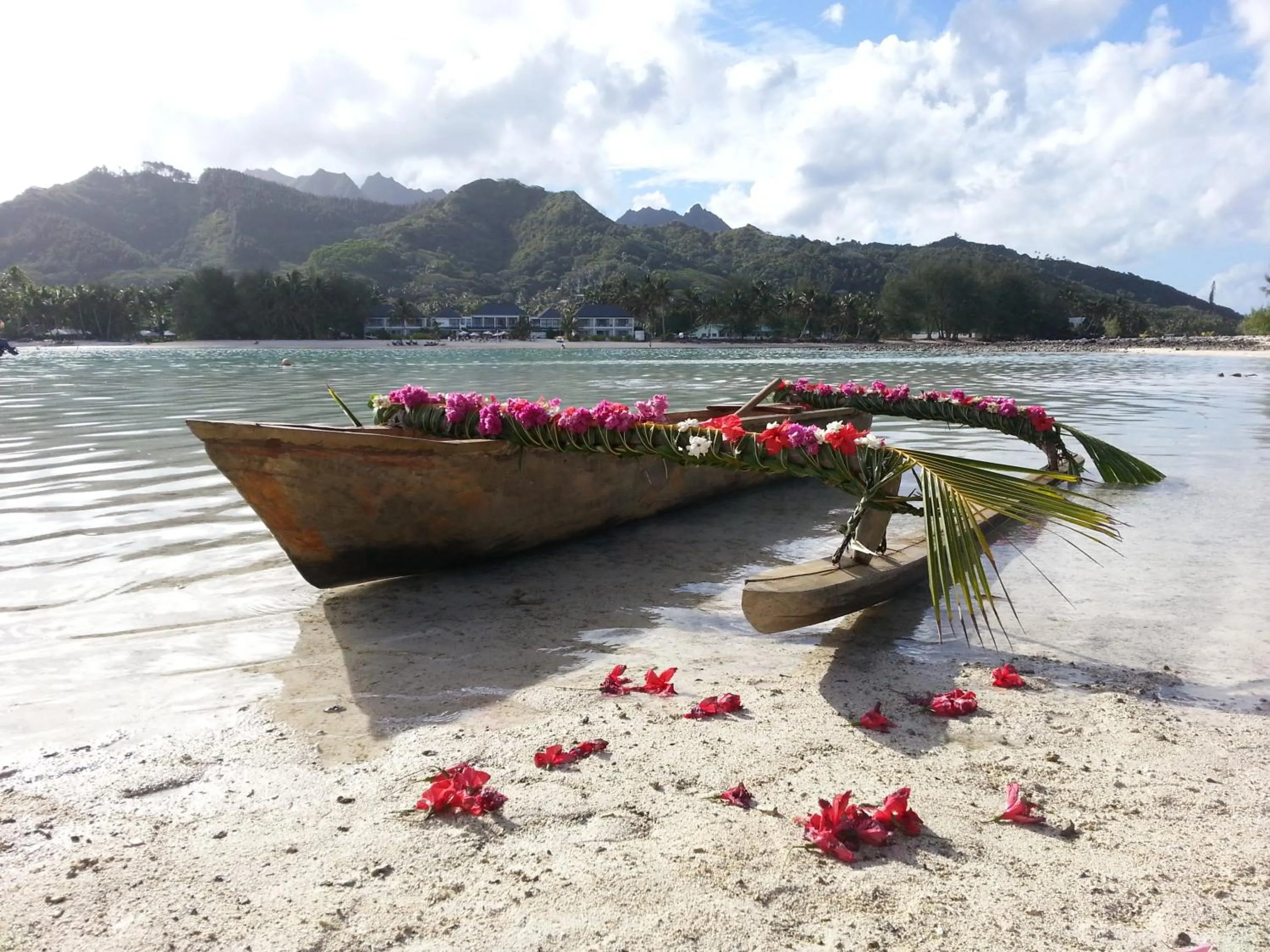 Canoeing in Muri Beach Club Hotel