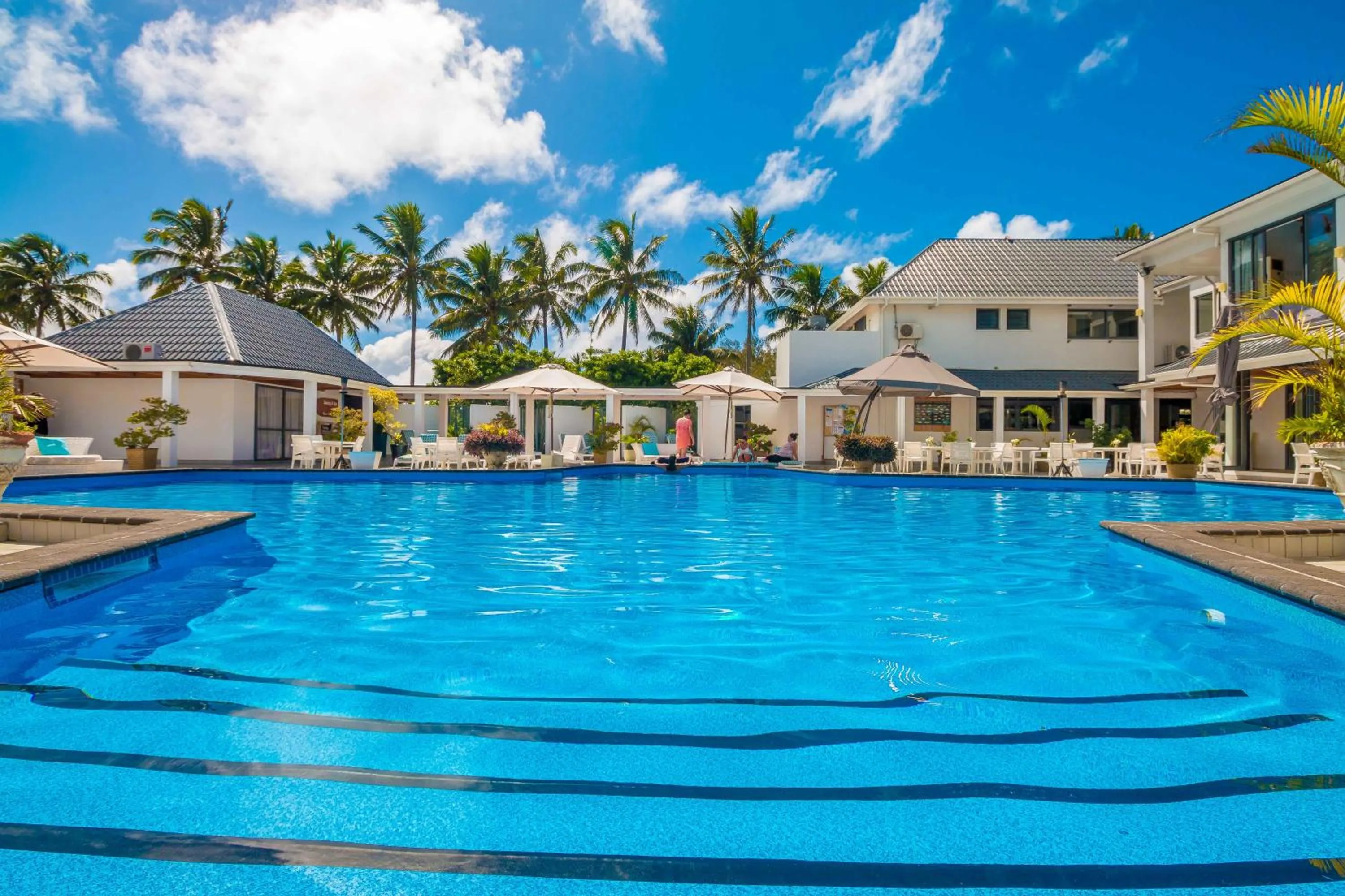 Swimming pool in Muri Beach Club Hotel