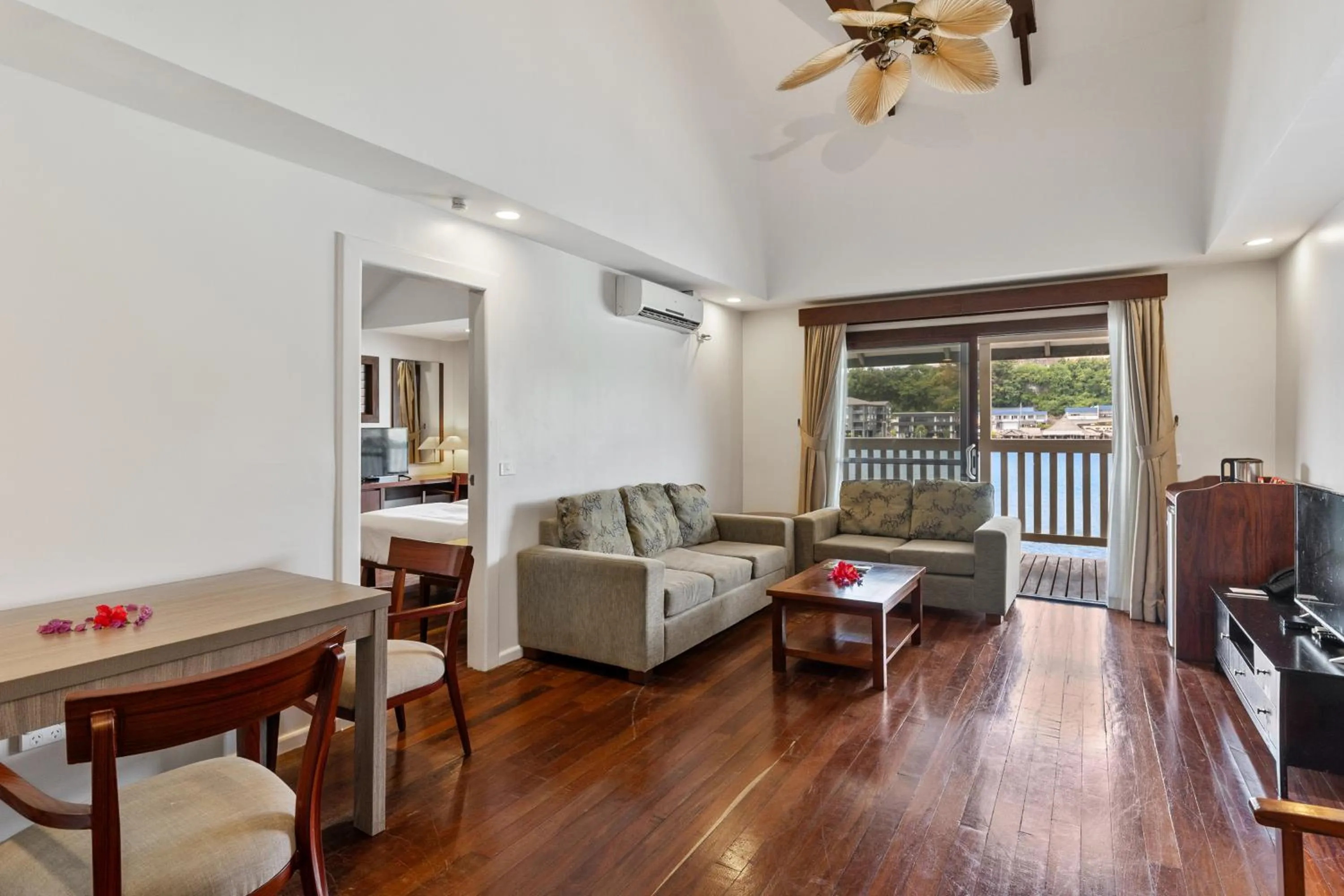 Living room in Iririki Island Resort & Spa