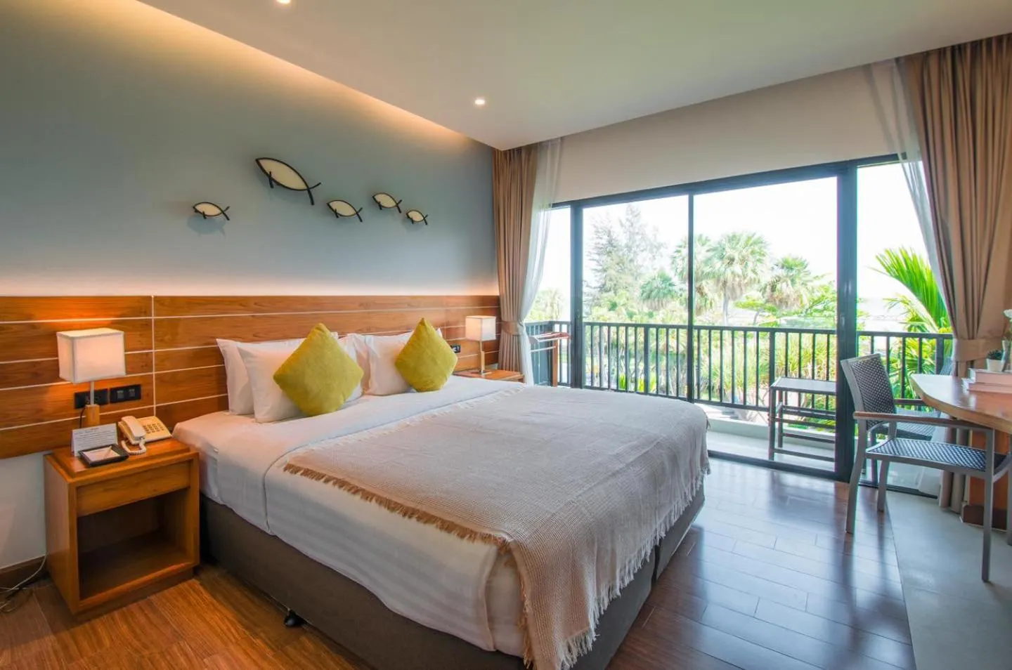 Bed in Fisherman's Resort Haad Chao Samran