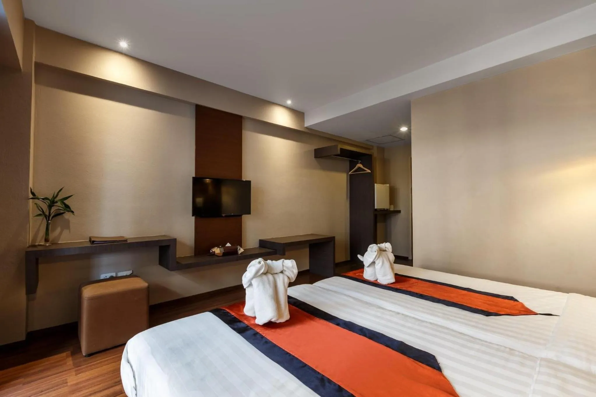 Photo of the whole room, Bed in The Cottage Suvarnabhumi