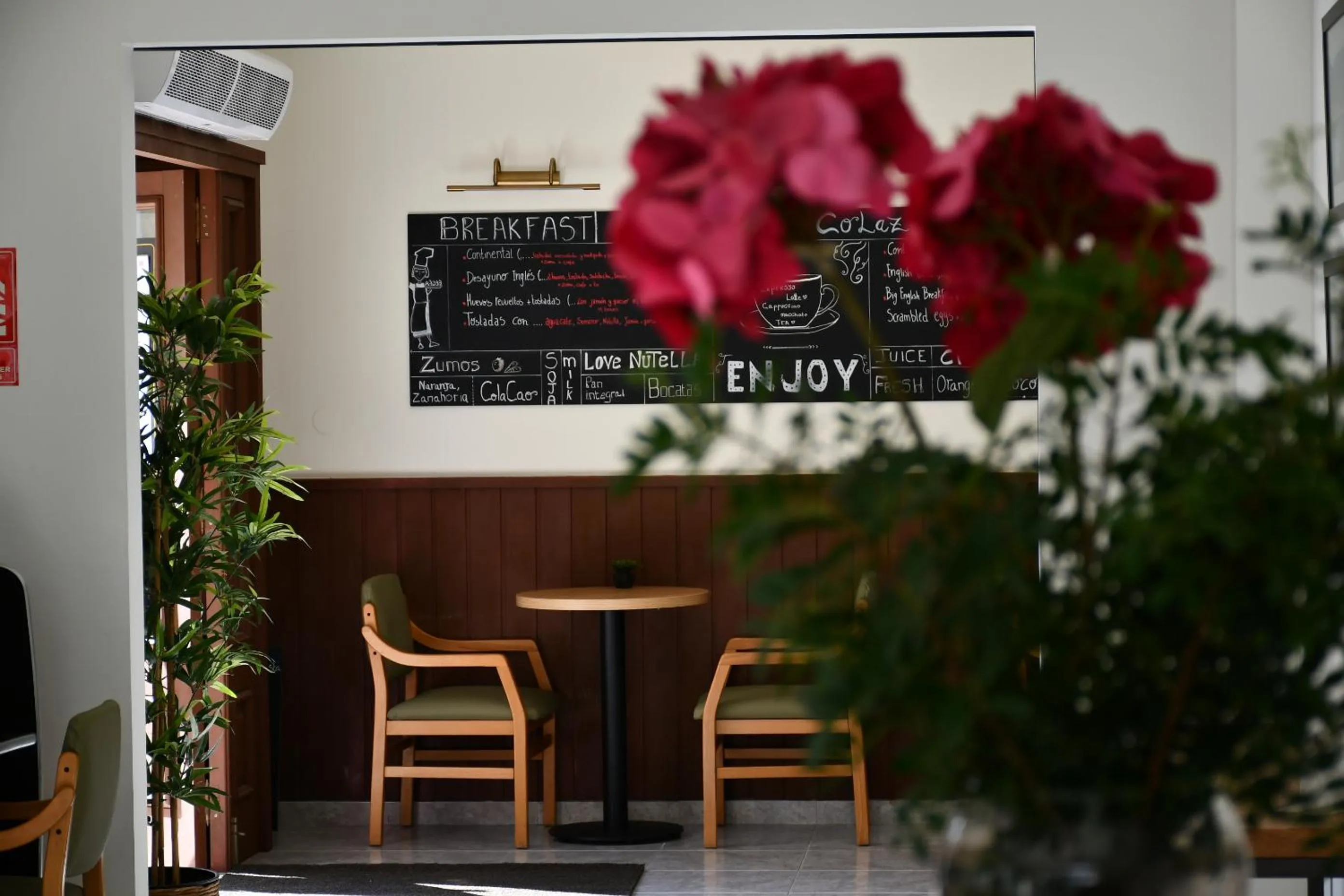 Property building in Hostal Mallorca