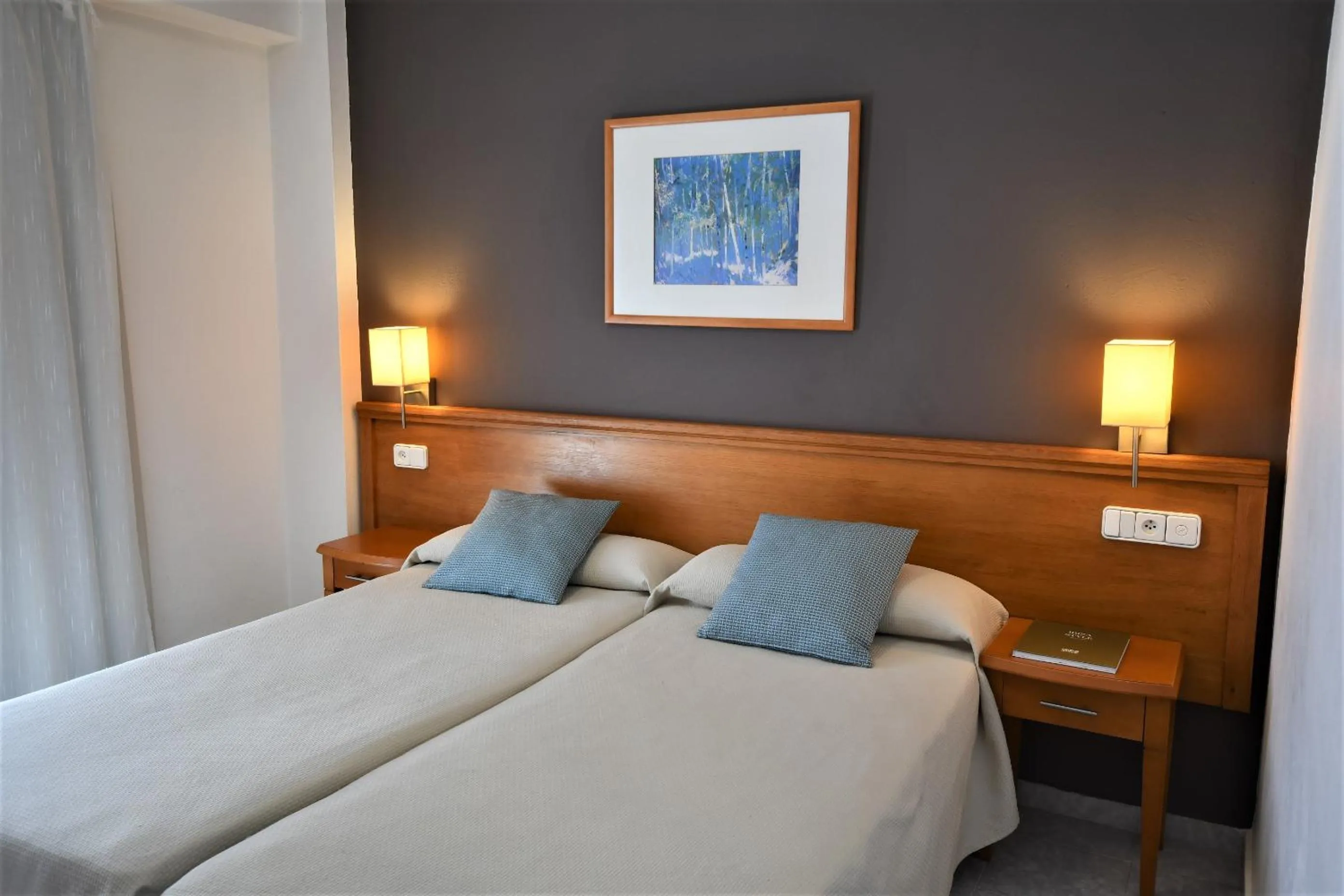 Photo of the whole room in Hostal Mallorca