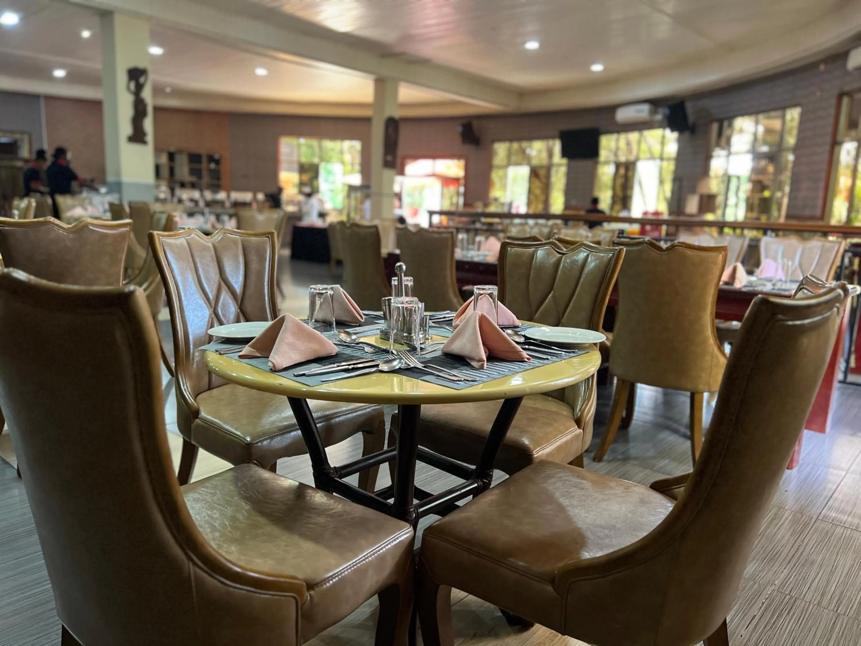 Restaurant/places to eat in Nokras Riverine Hotel & Spa