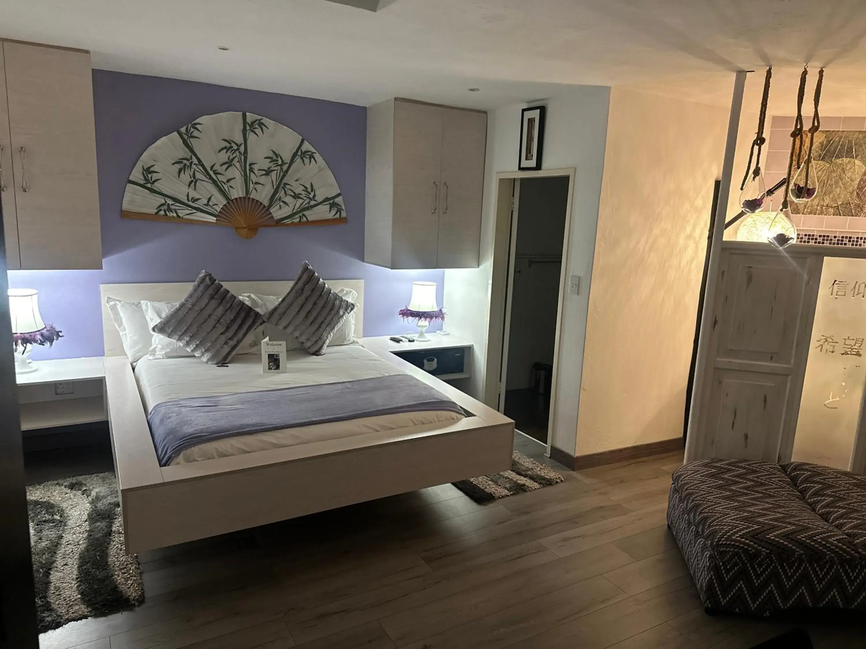 Deluxe Queen Room - single occupancy in Kiwara Guesthouse Deluxe Queen Room - single occupancy in Kiwara Guesthouse