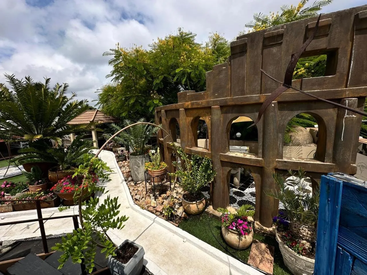 Property building in Kiwara Guesthouse