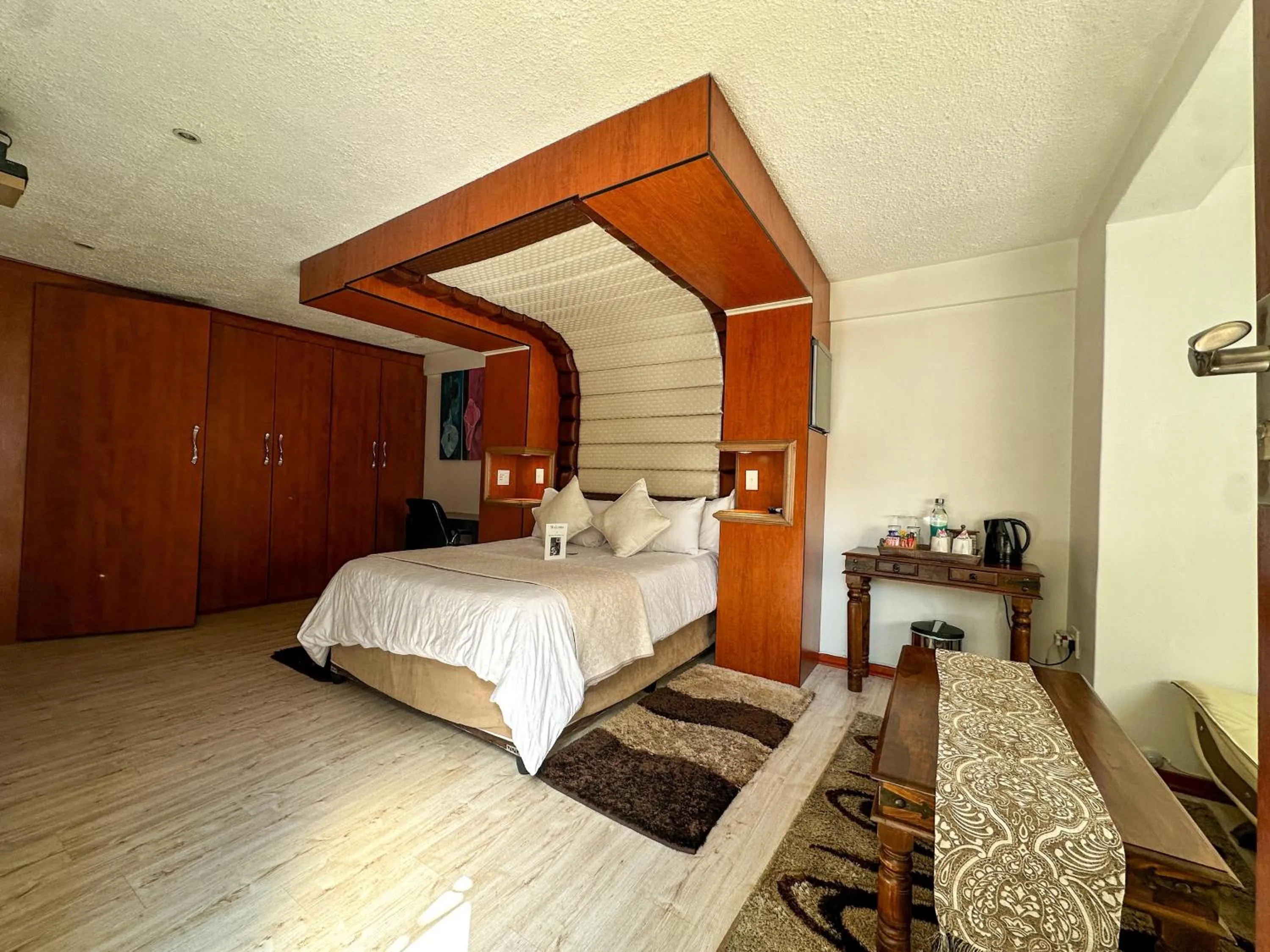 Photo of the whole room, Bed in Kiwara Guesthouse