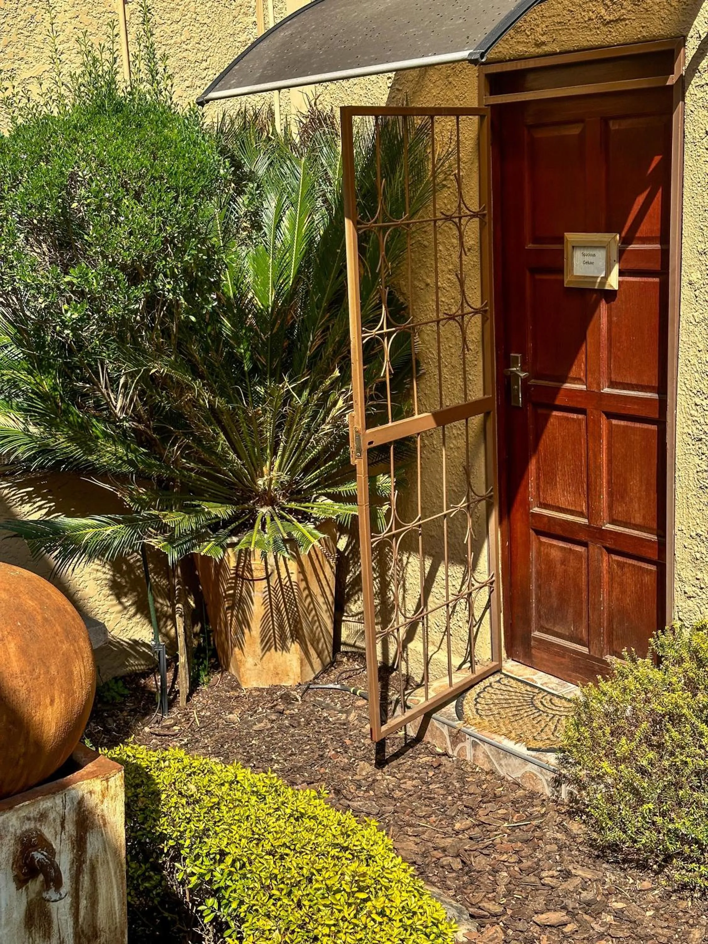 Property building in Kiwara Guesthouse