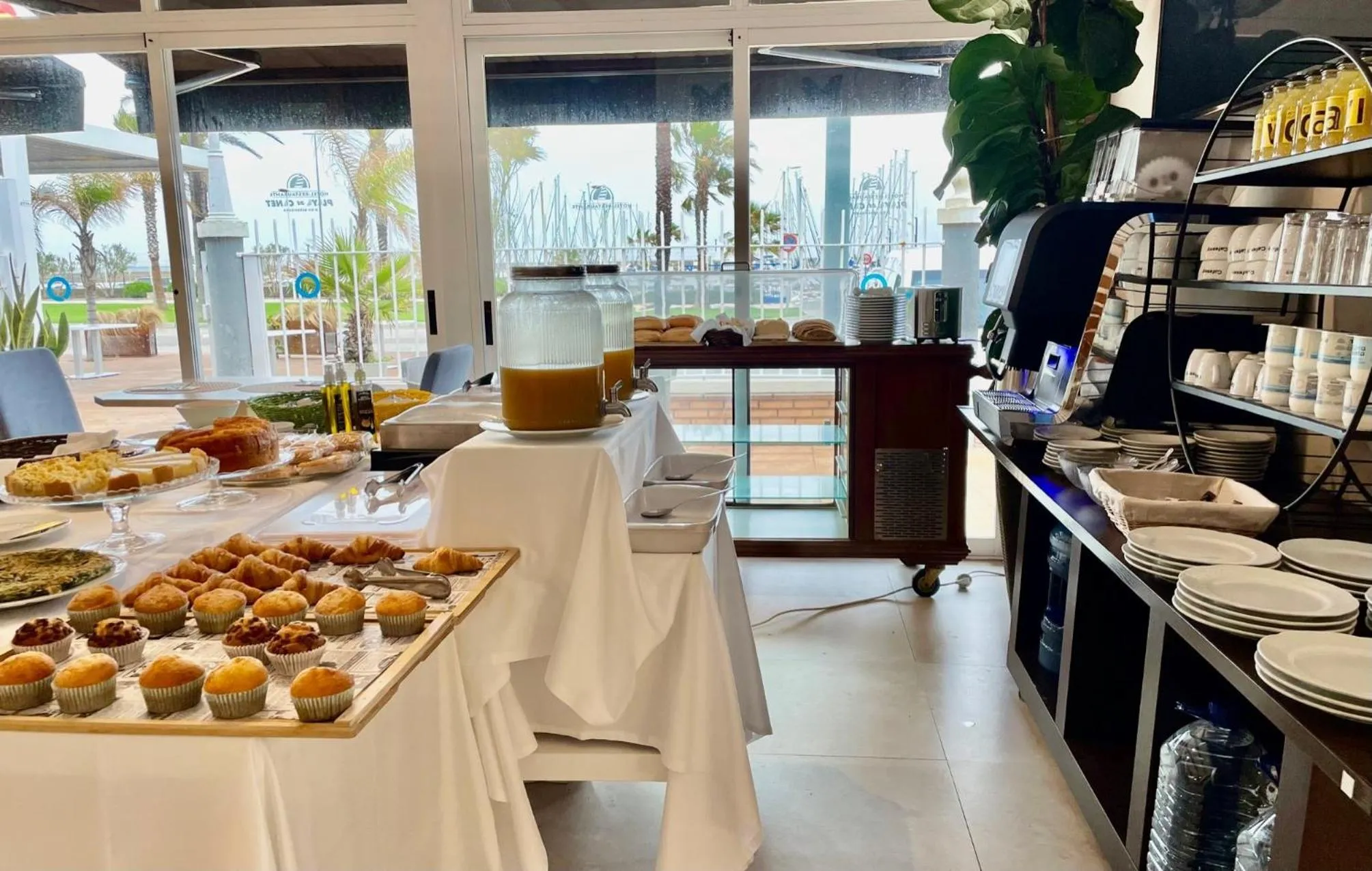 Breakfast in Hotel Playa Canet