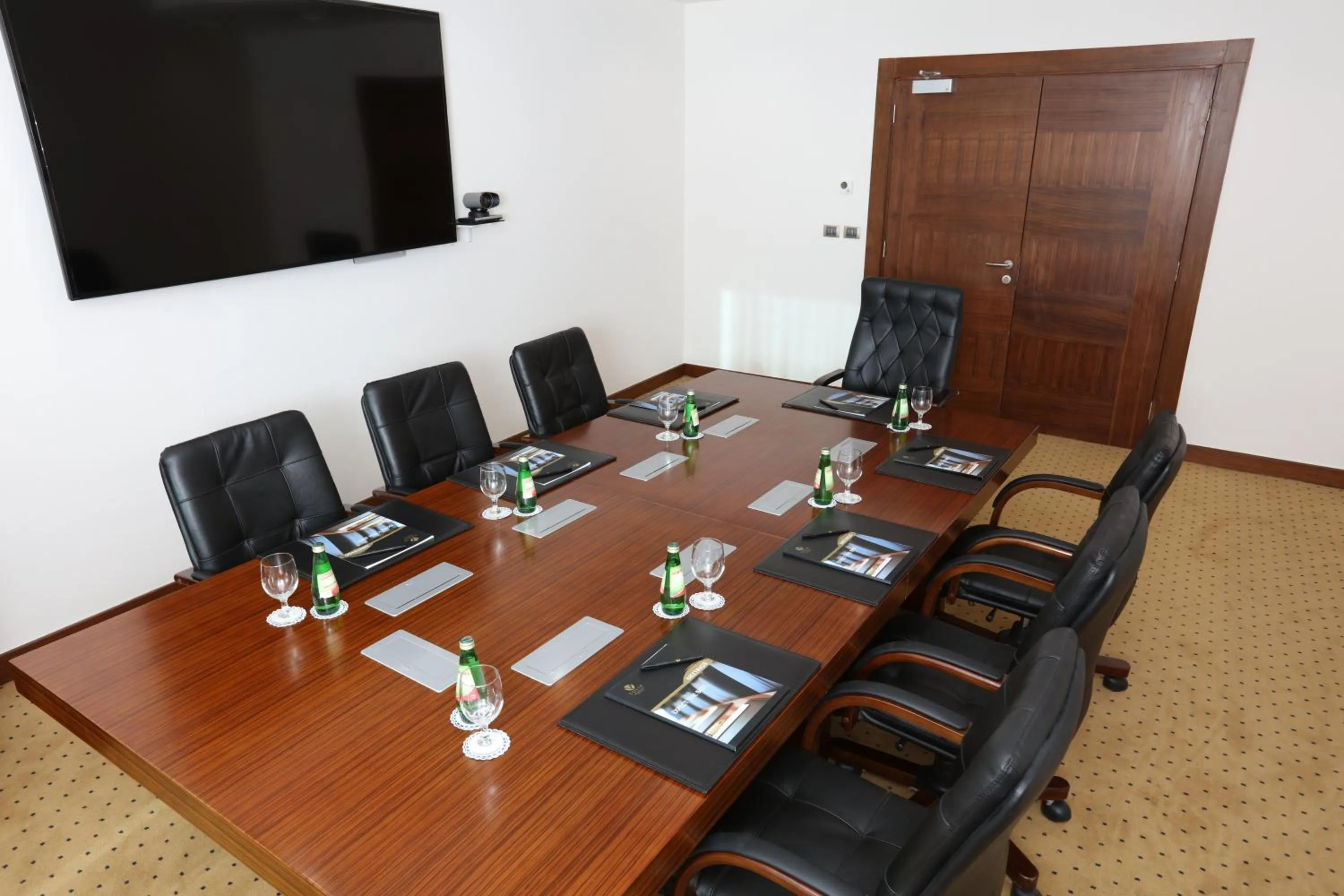 Meeting/conference room in Tolip Golden Plaza