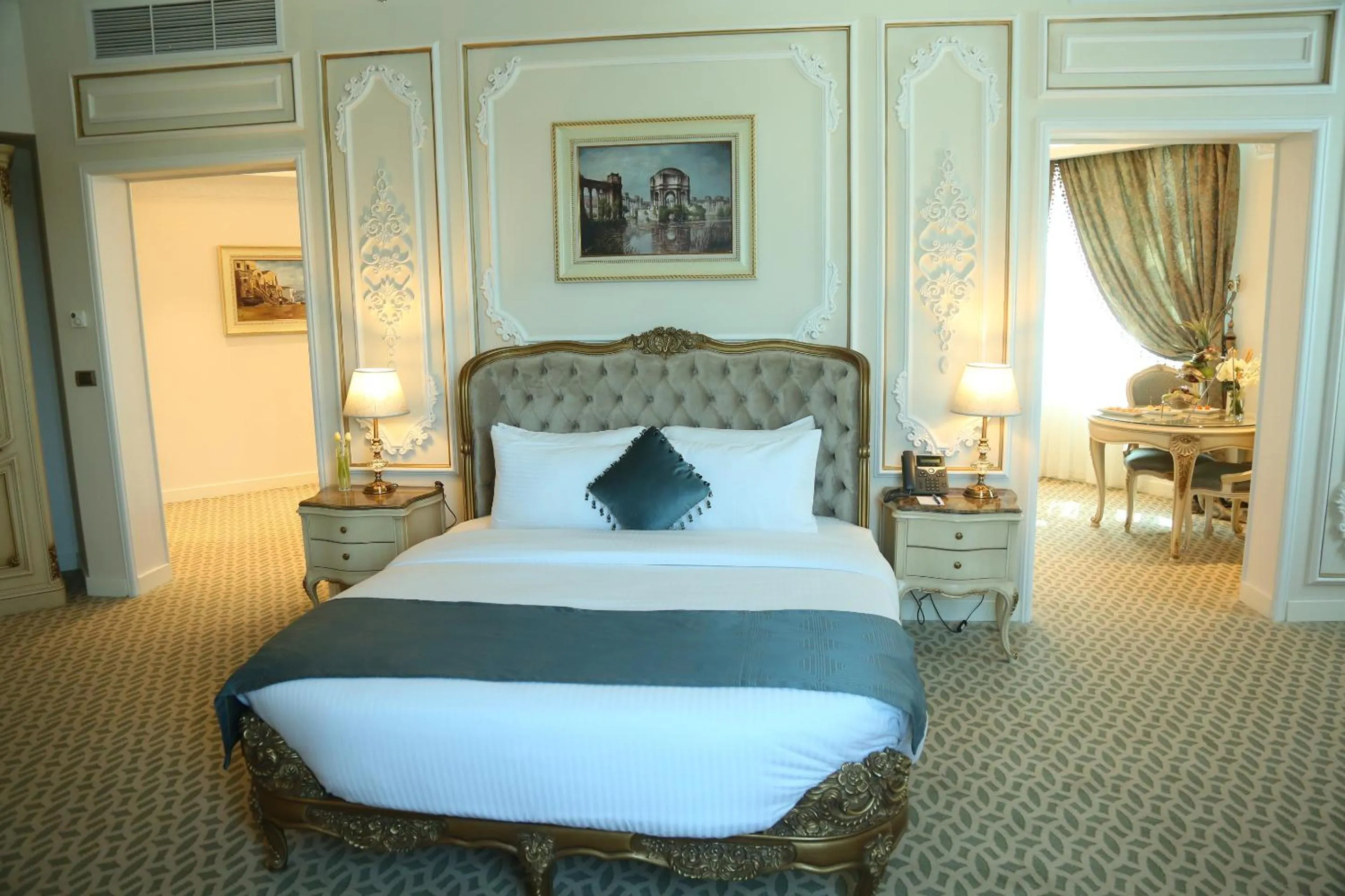 Bedroom, Bed in Tolip Golden Plaza