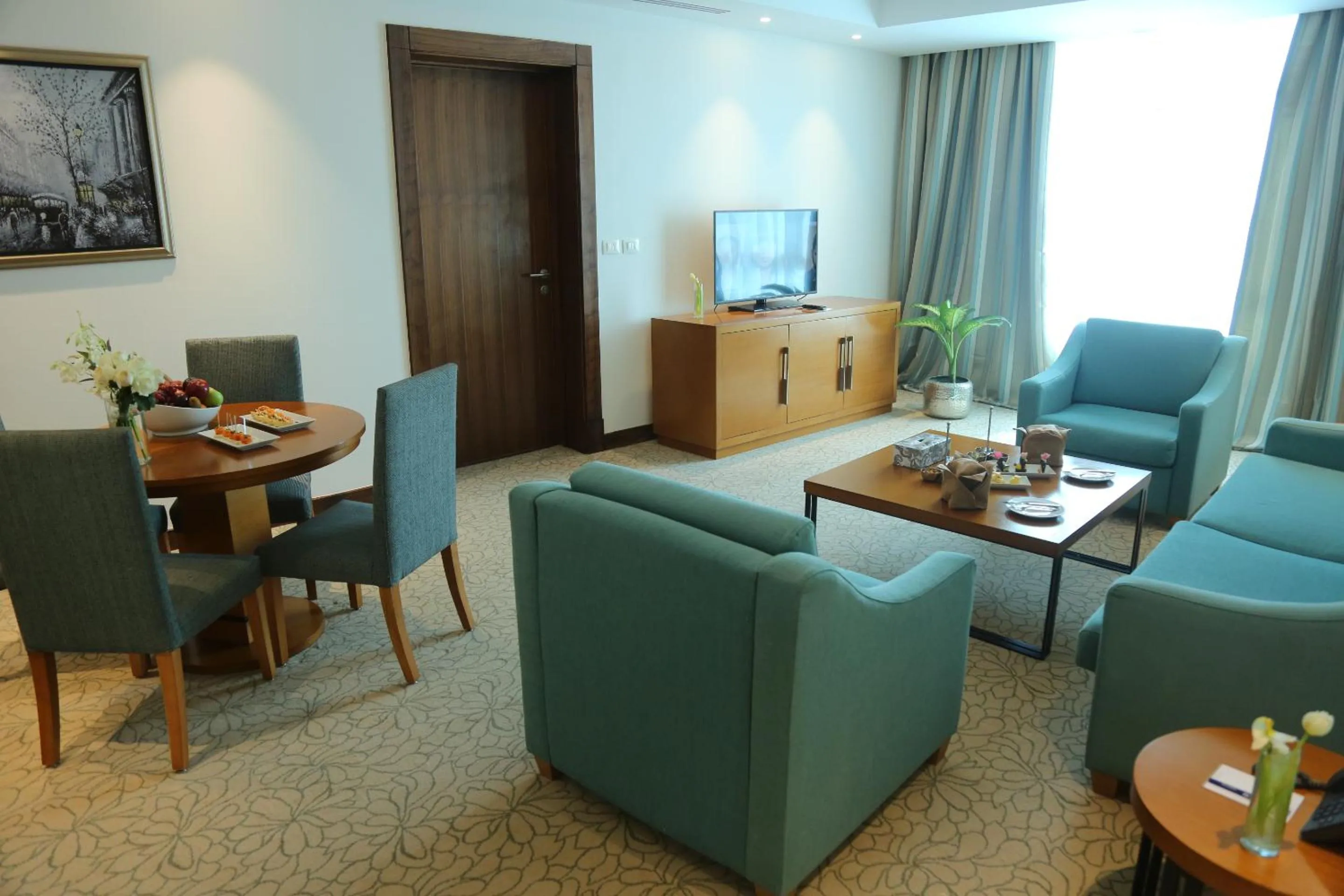 TV and multimedia in Tolip Golden Plaza