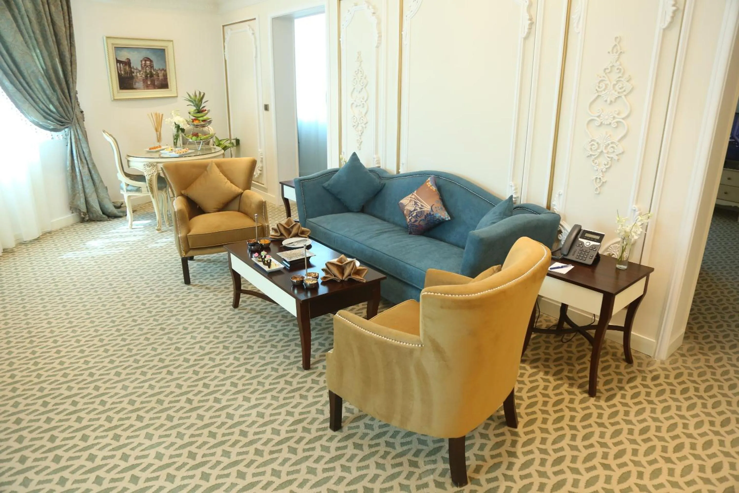 Living room in Tolip Golden Plaza