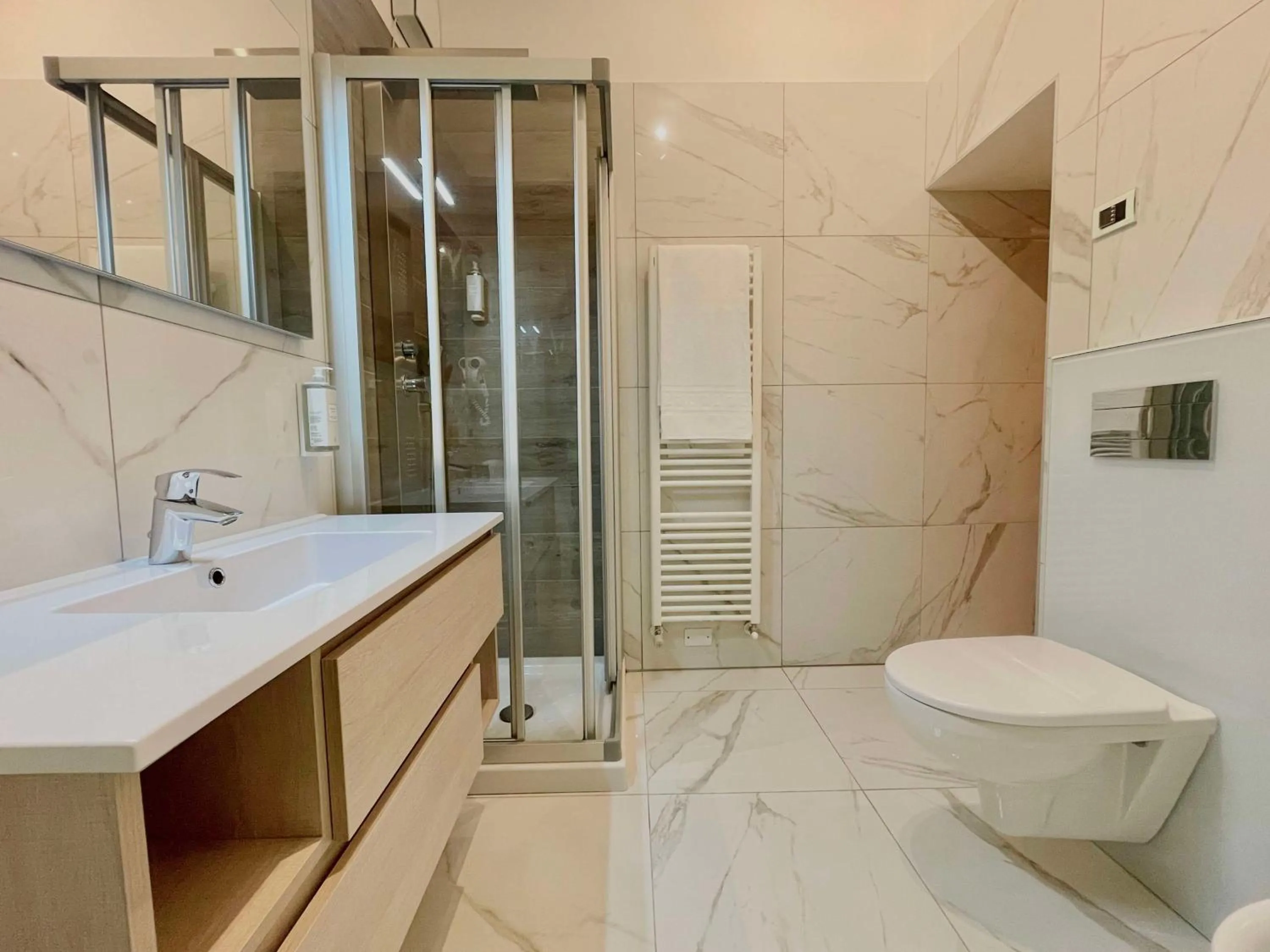 Bathroom in Hotel Cima Rosetta - BW Signature Collection