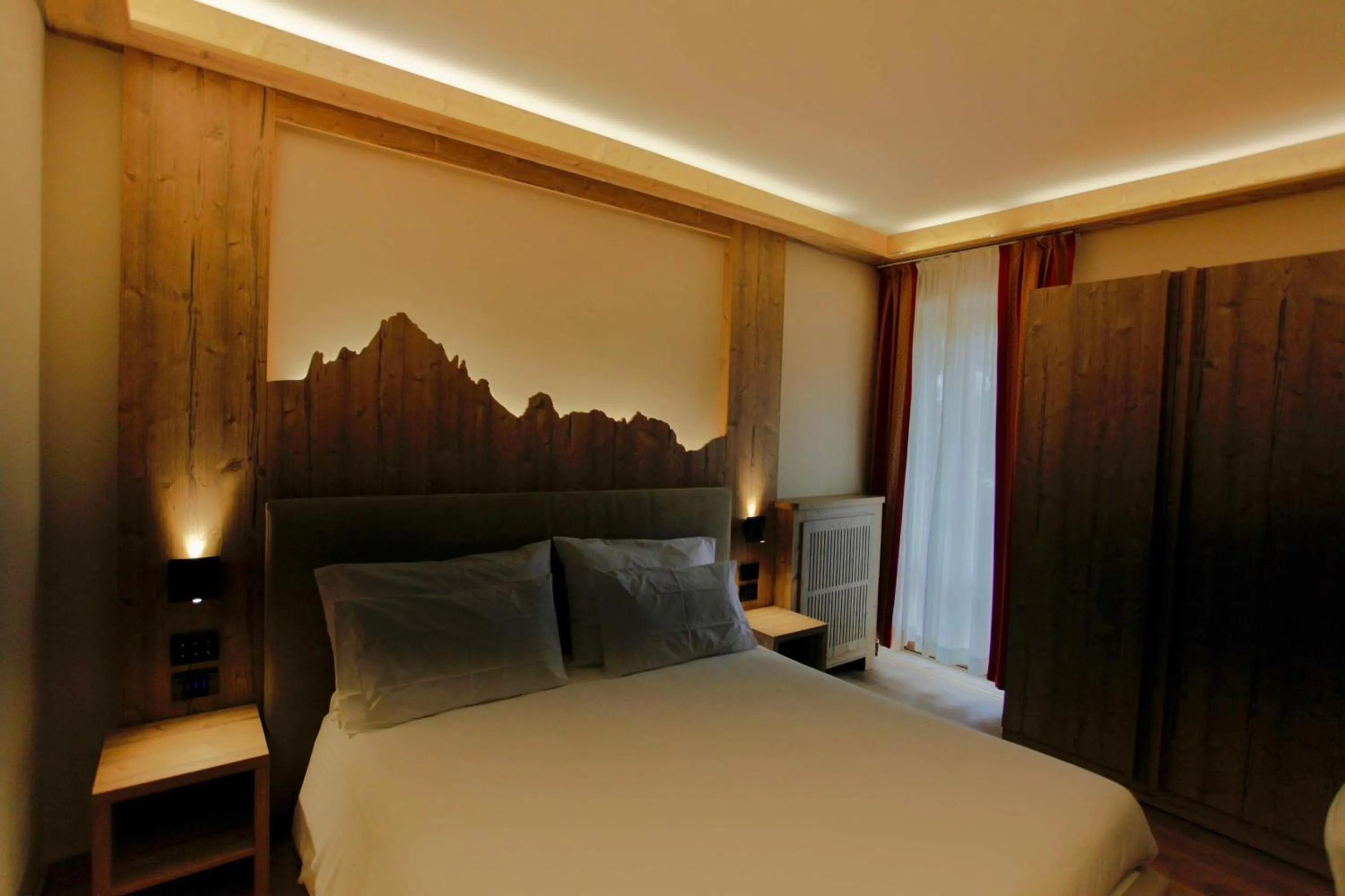 Bedroom, Bed in Hotel Cima Rosetta - BW Signature Collection