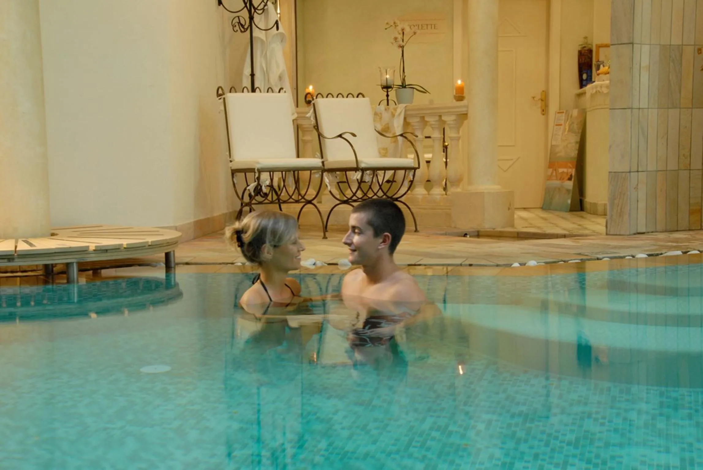 Swimming pool in Hotel Alle Alpi