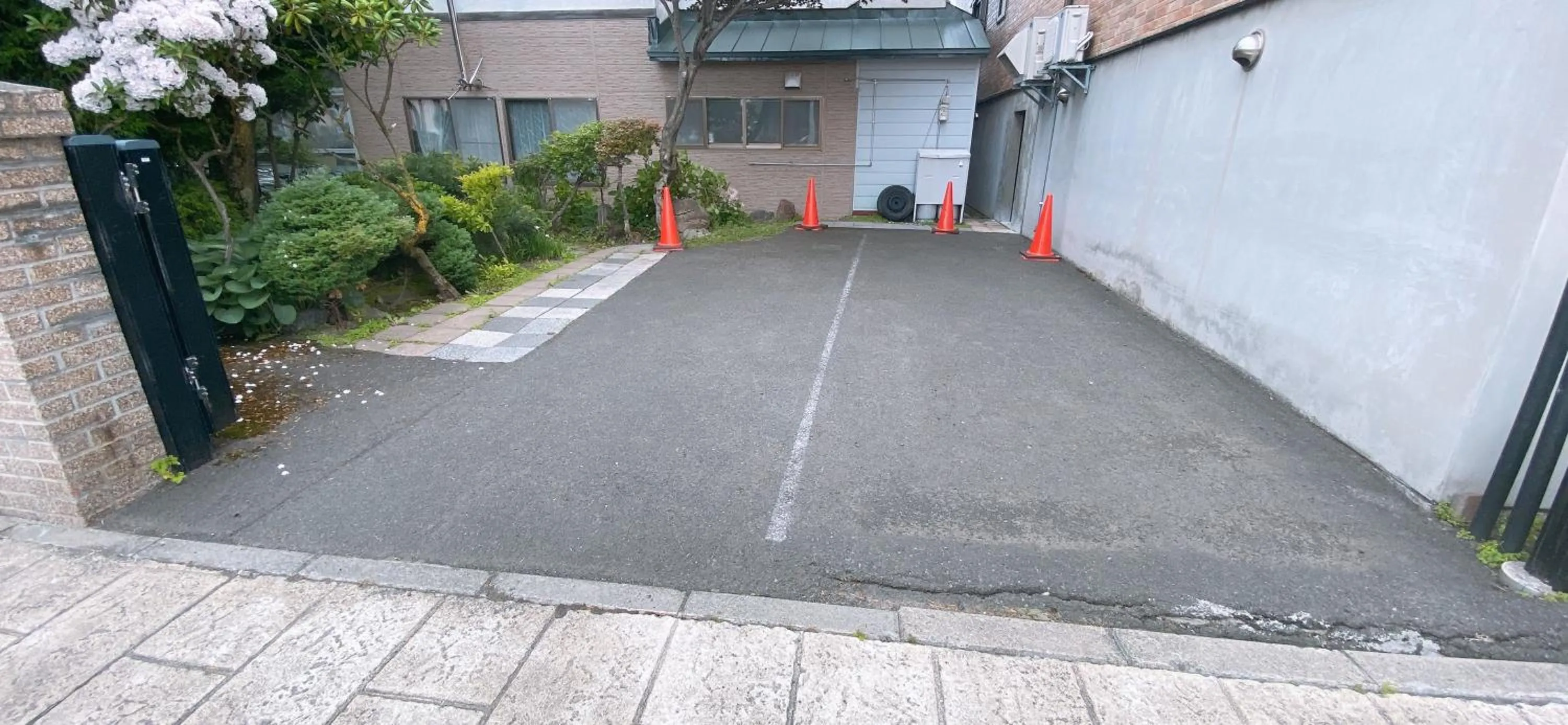 Parking in Ryokan Sansui